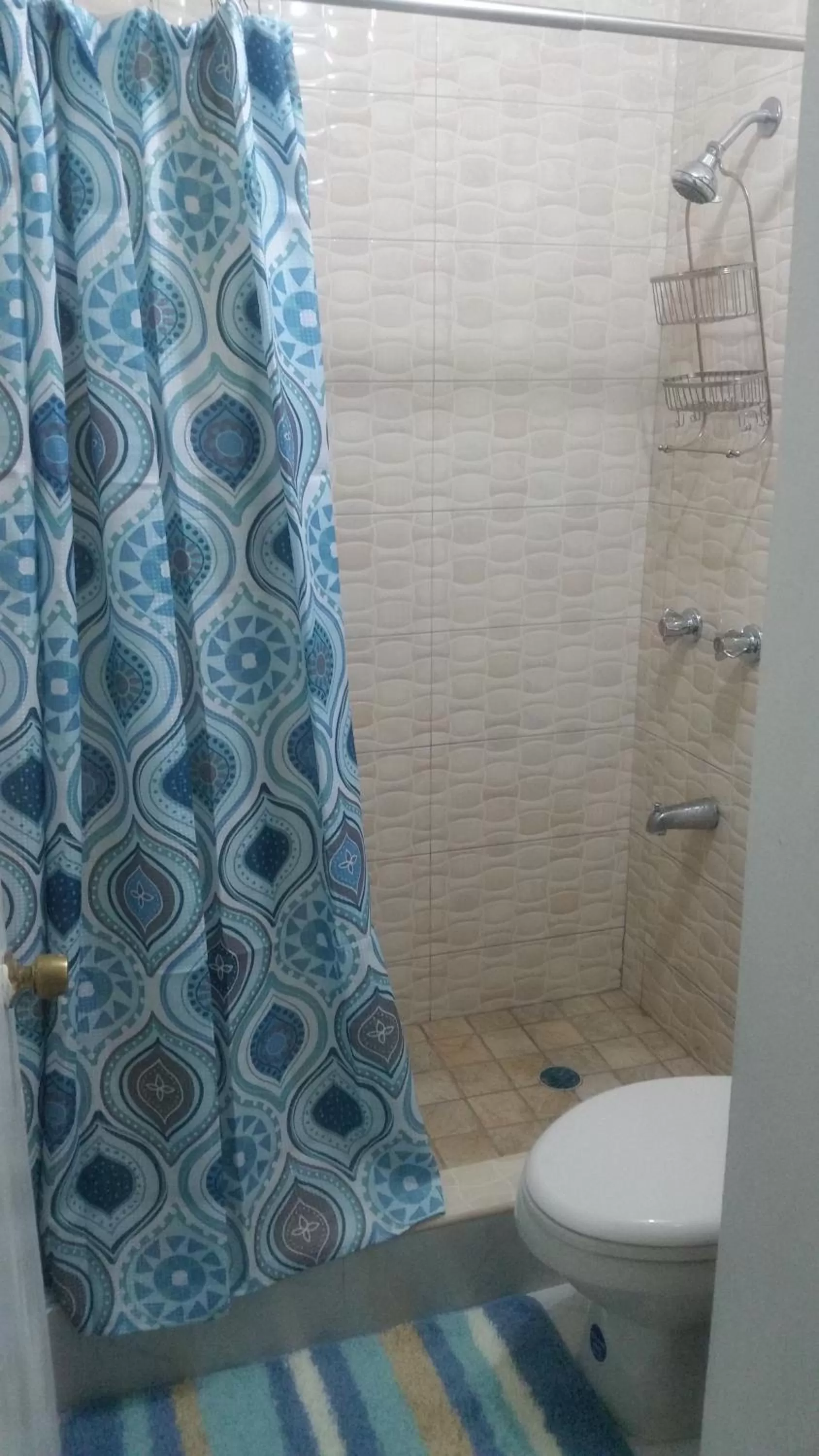 Bathroom in Malia's New Kgn Apartment