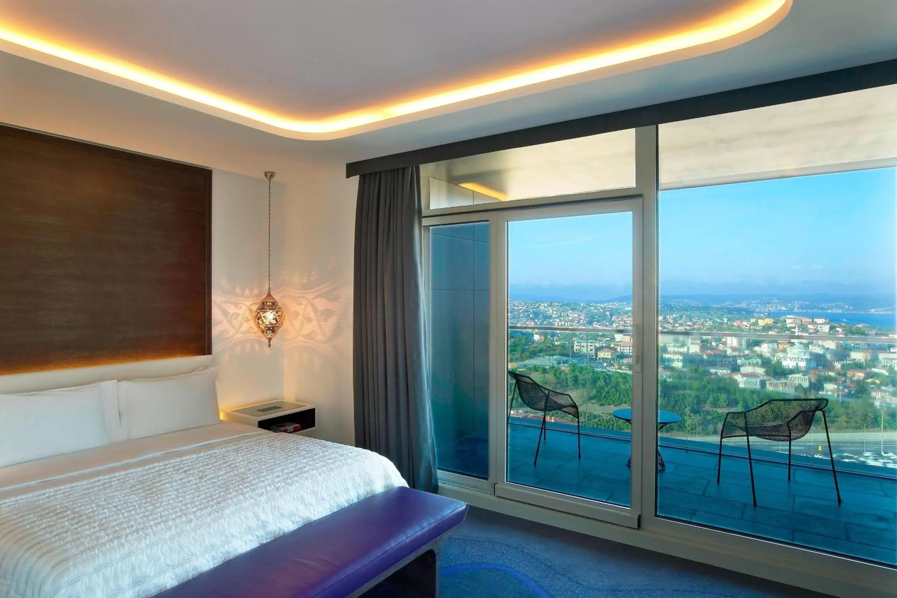 Bedroom in Le Meridien Istanbul Etiler