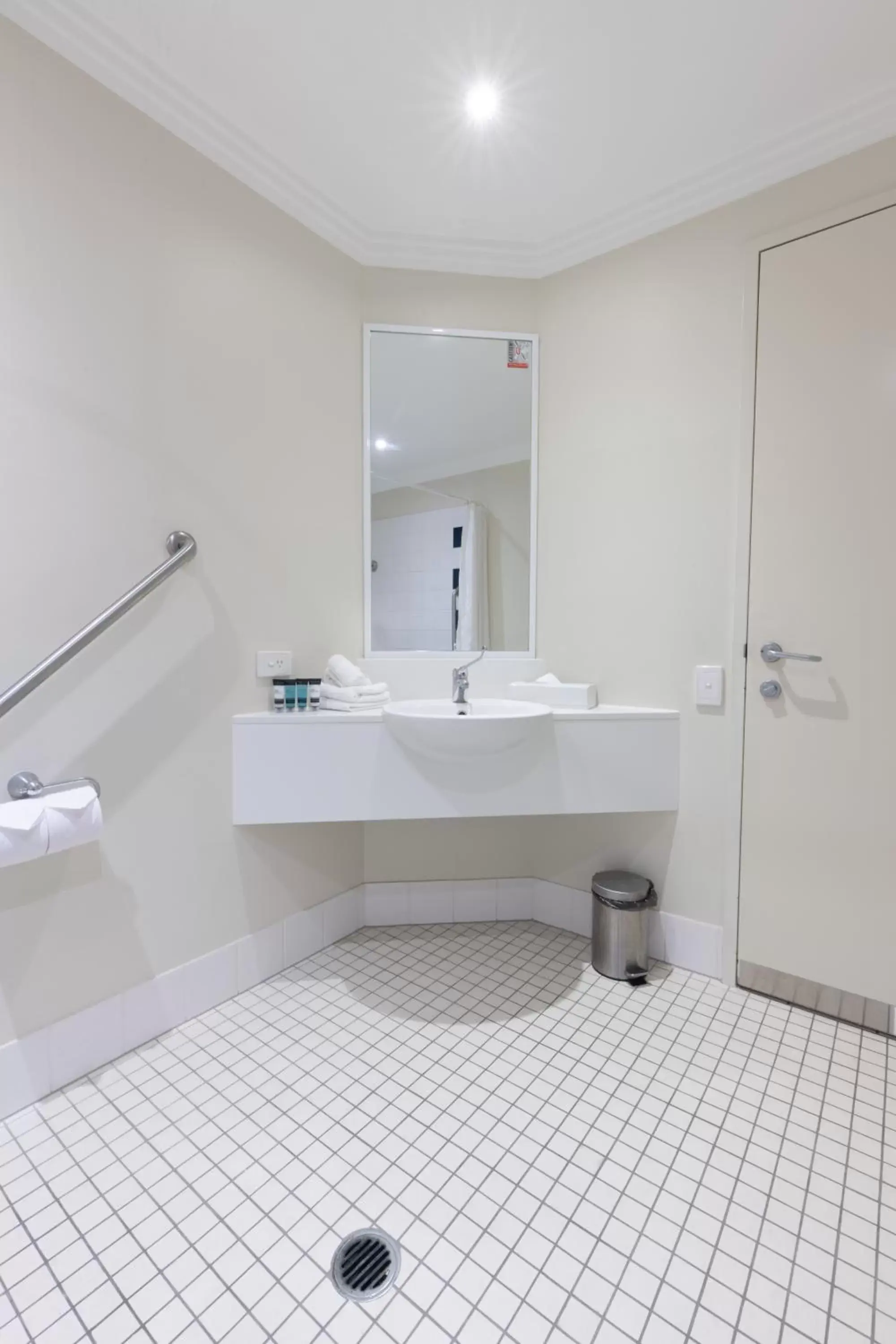 Bathroom in Mercure Brisbane Garden City