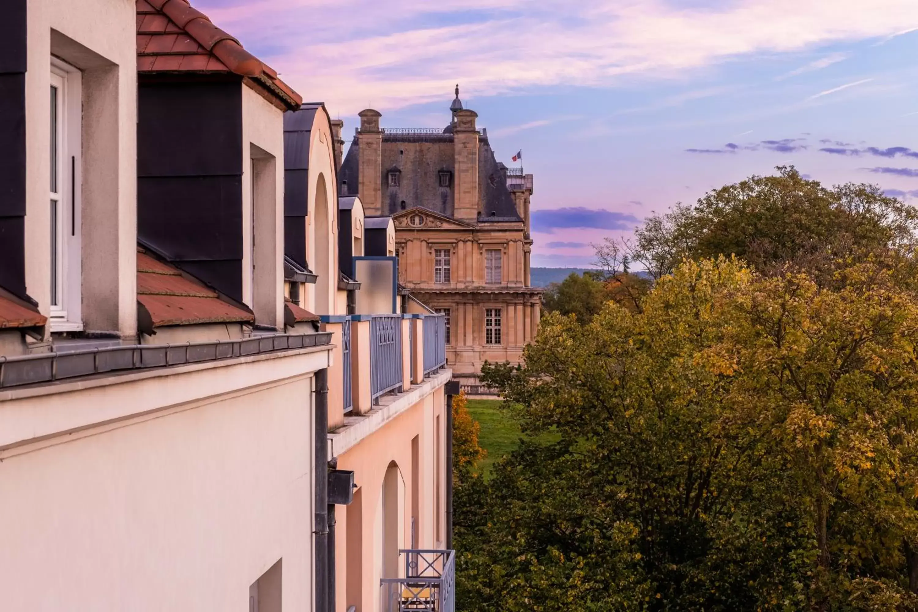 Landmark view in Quality Suites Maisons-Laffitte Paris Ouest