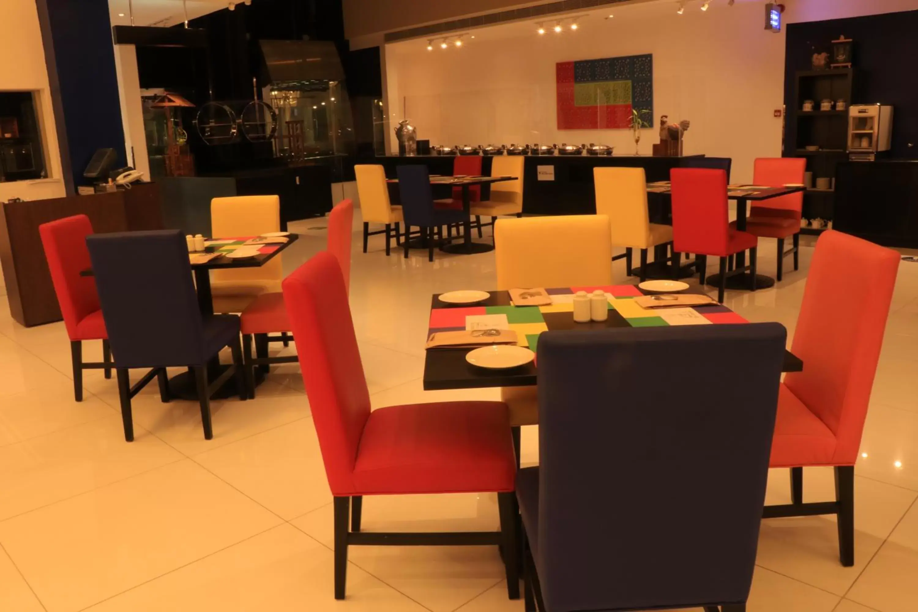 Restaurant/Places to Eat in Best Western Premier Muscat