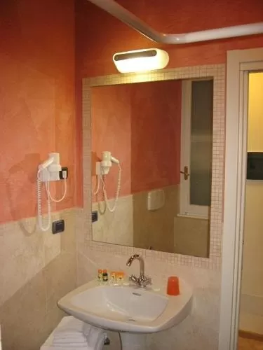 Bathroom in Da ö Vittorio SRL