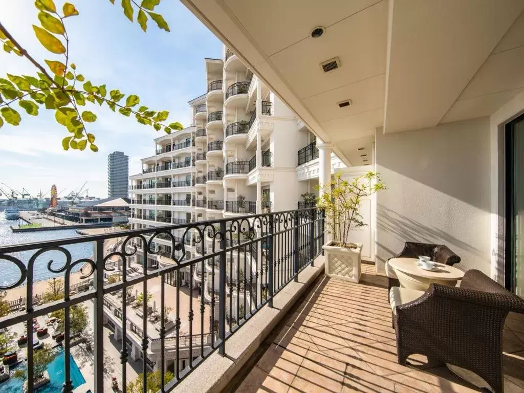 Balcony/Terrace in Hotel La Suite Kobe Harborland