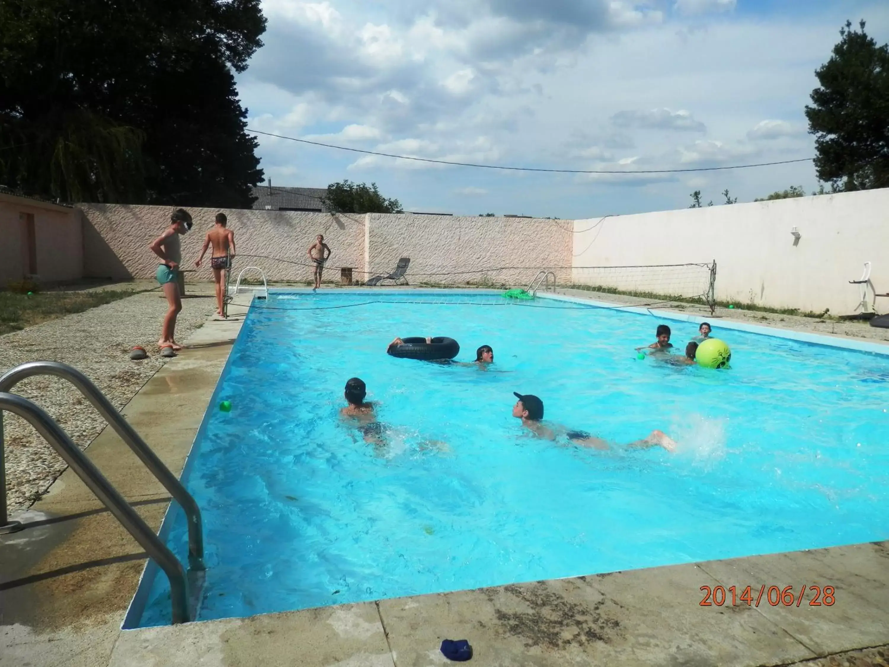 Summer, Swimming Pool in Le Relais de la RN7