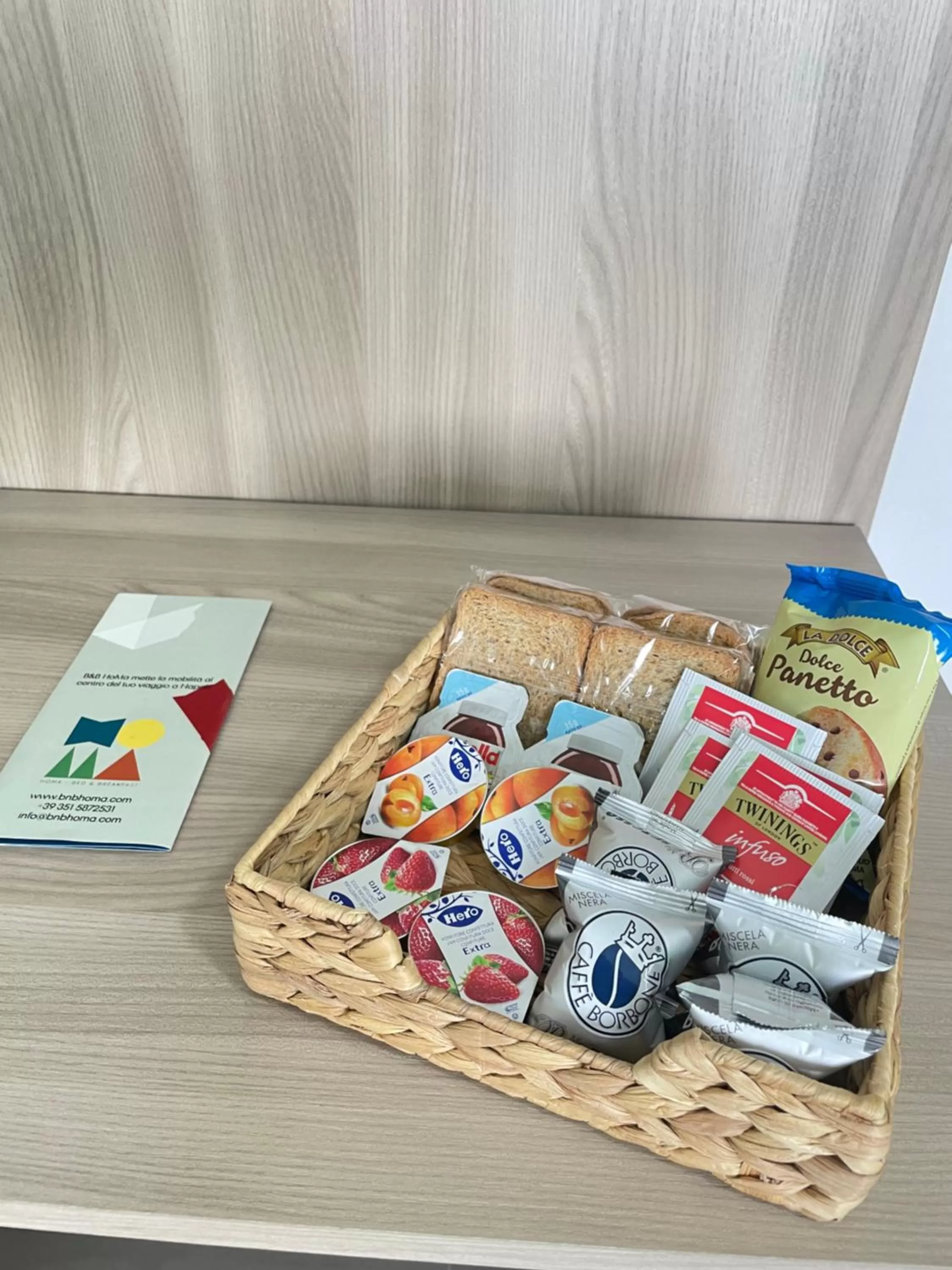 Coffee/tea facilities in BeB Homa