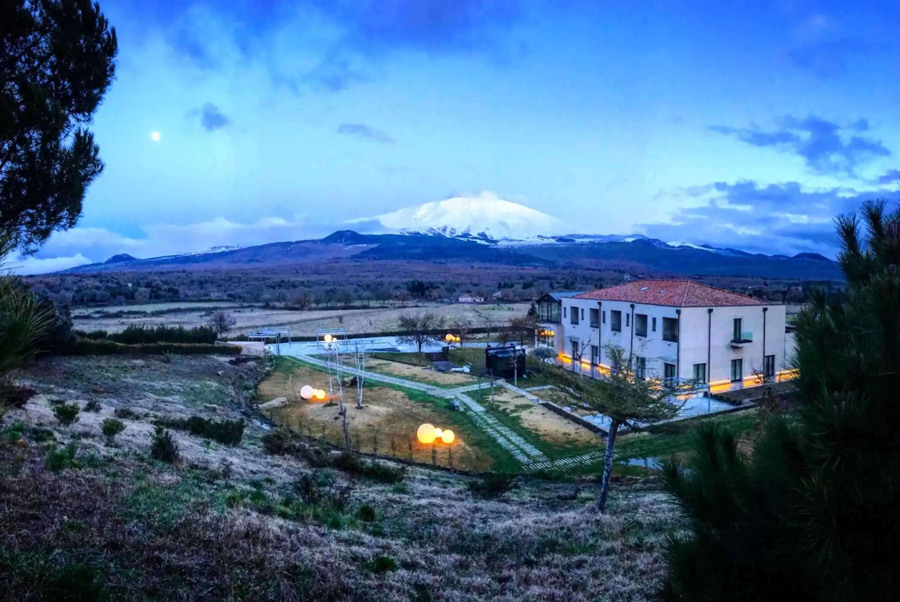 Property building in La Fucina di Vulcano