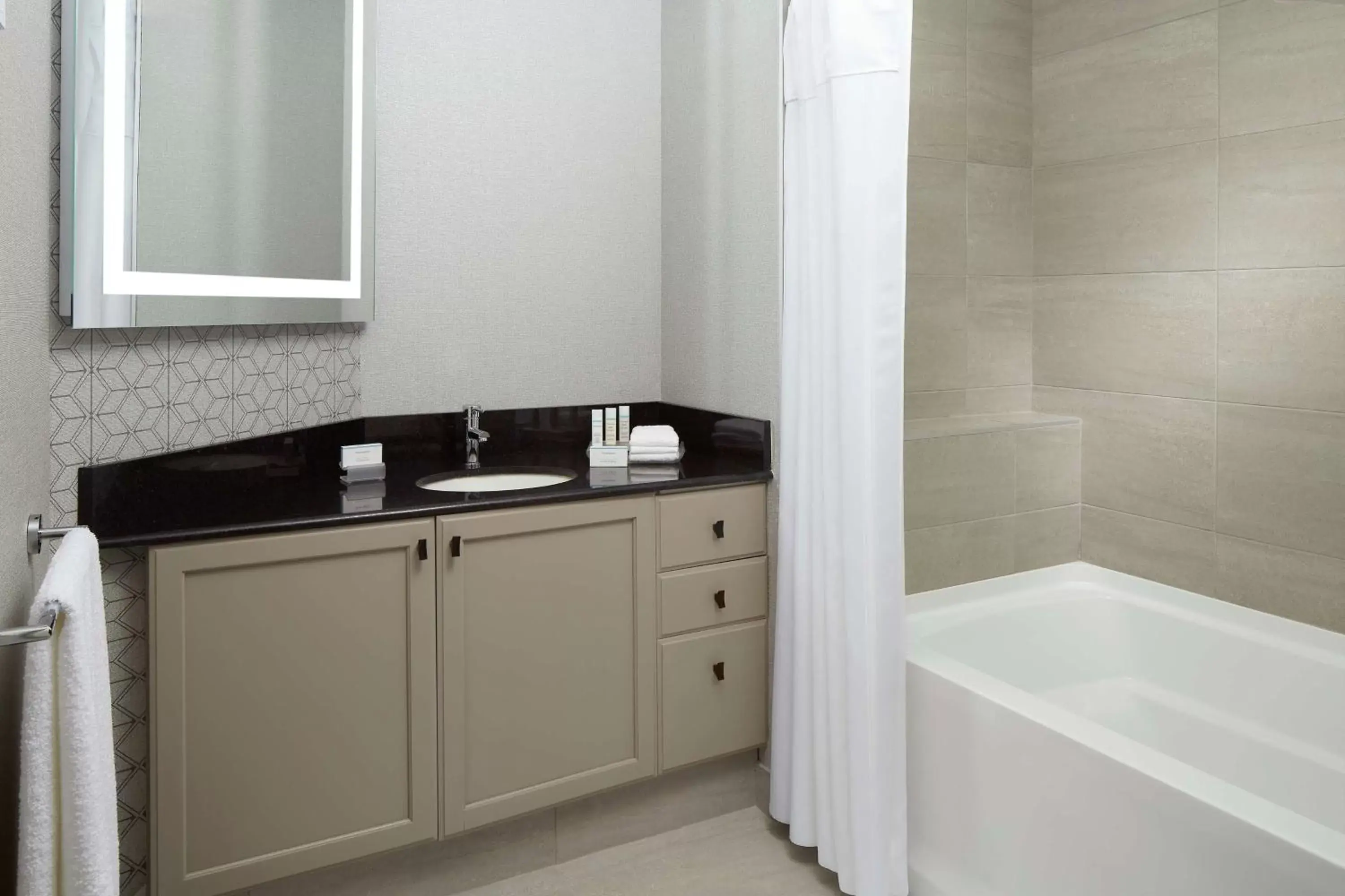 Bathroom in Homewood Suites by Hilton Mont-Tremblant Resort