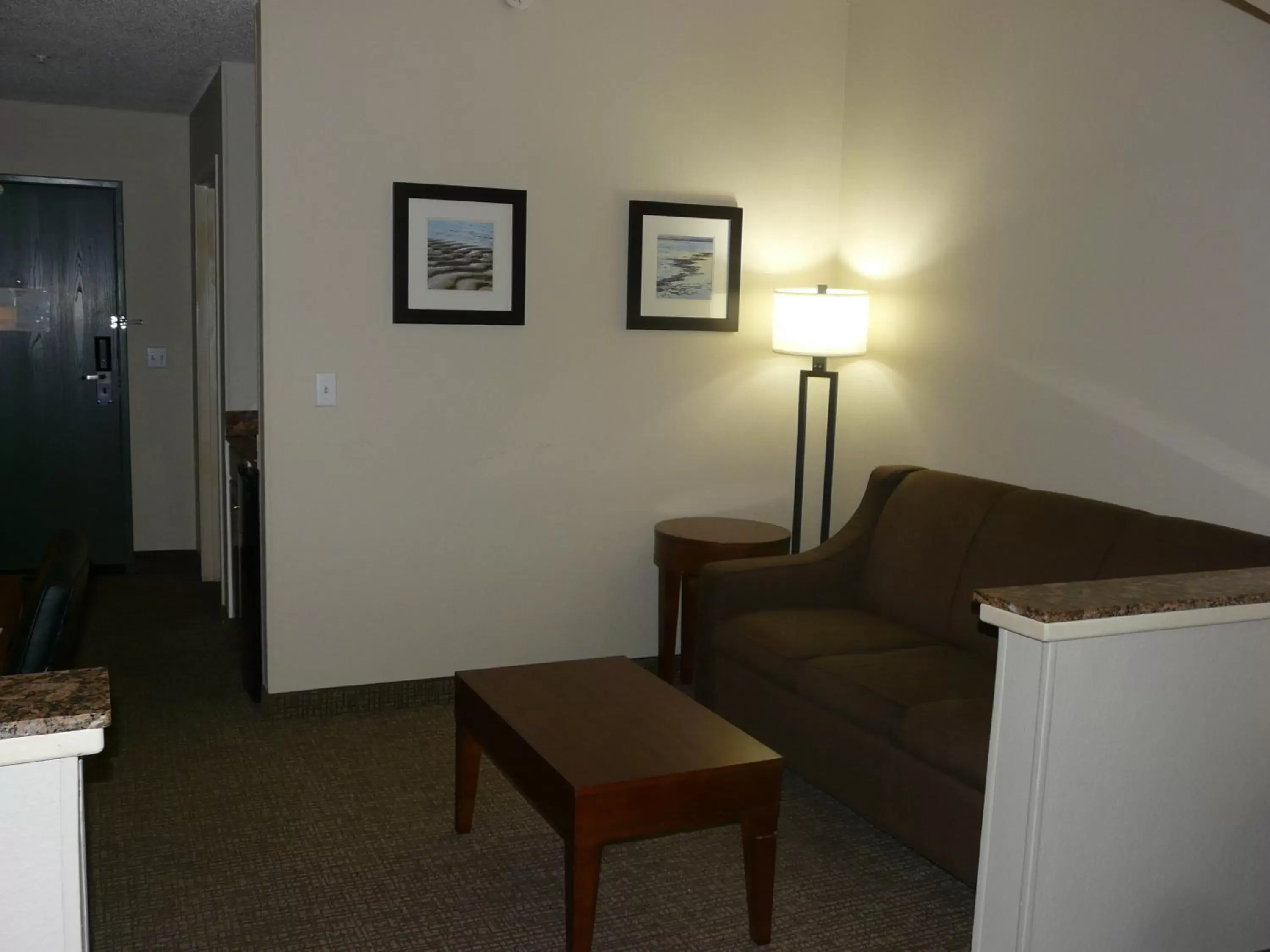 Bedroom, Seating Area in Comfort Inn Fort Myers Northeast
