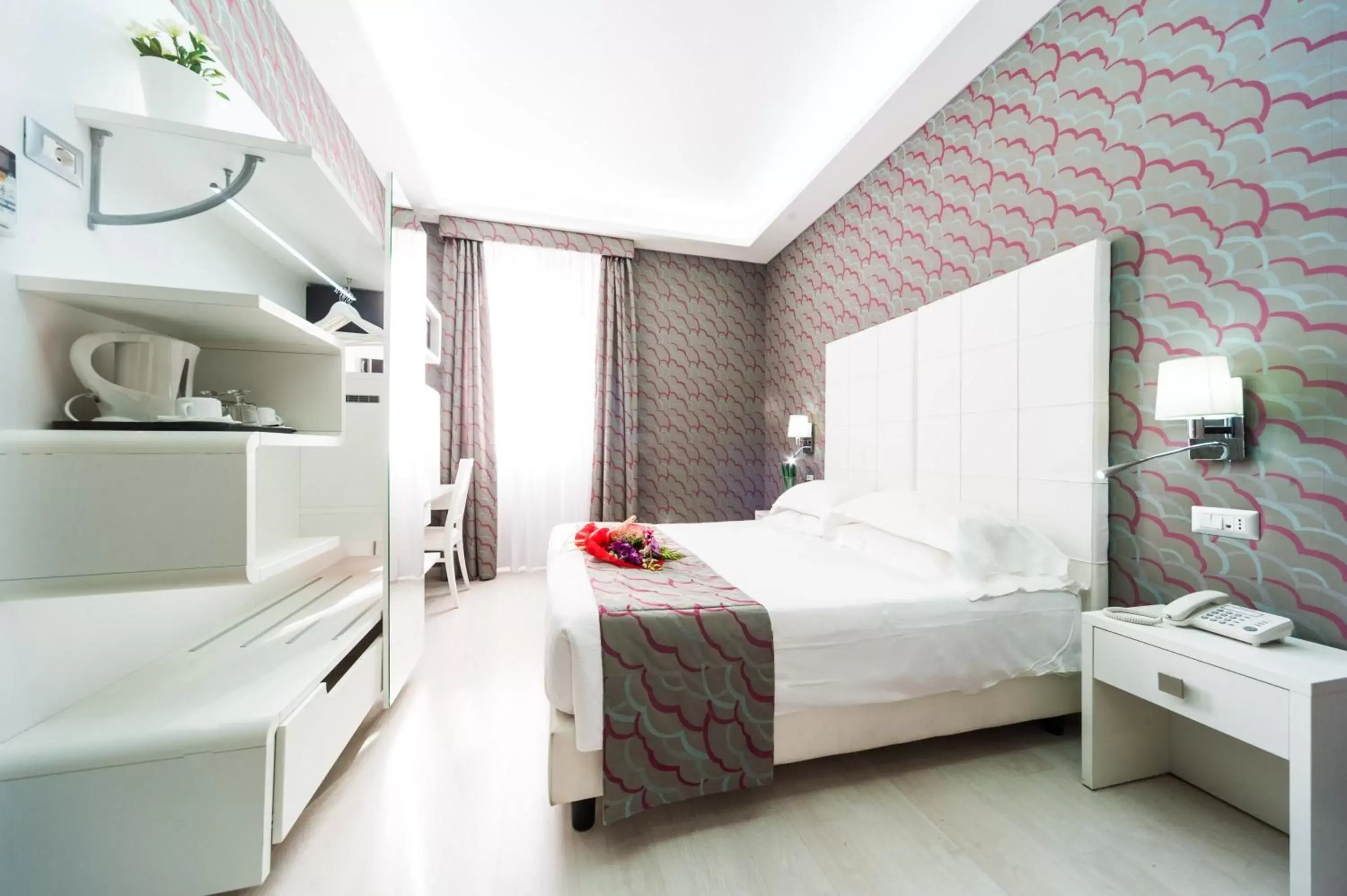 Photo of the whole room, Bed in Relais Trevi 95 Boutique Hotel