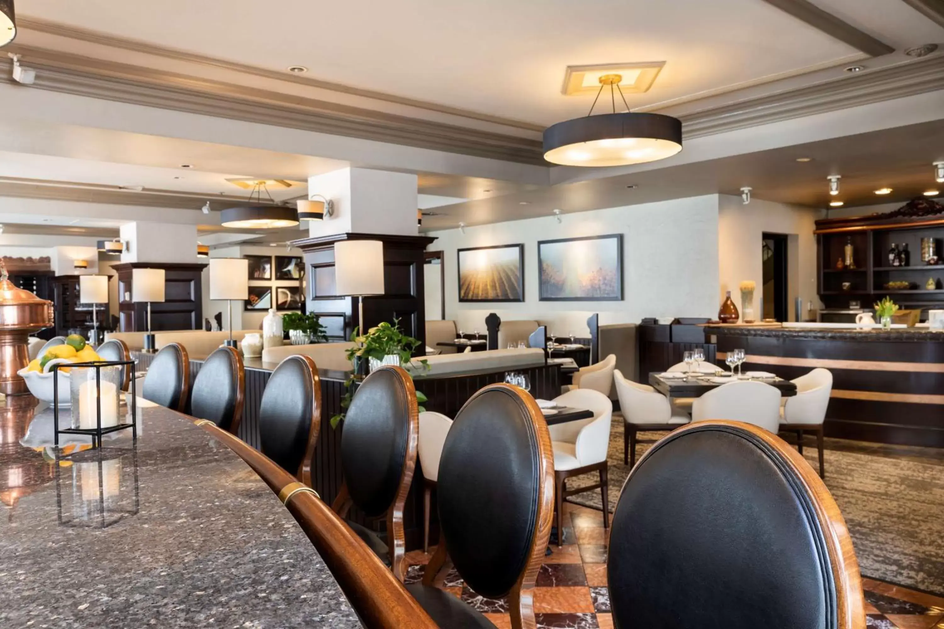 Restaurant/places to eat, Lounge/Bar in The Allegro Royal Sonesta Hotel Chicago Loop