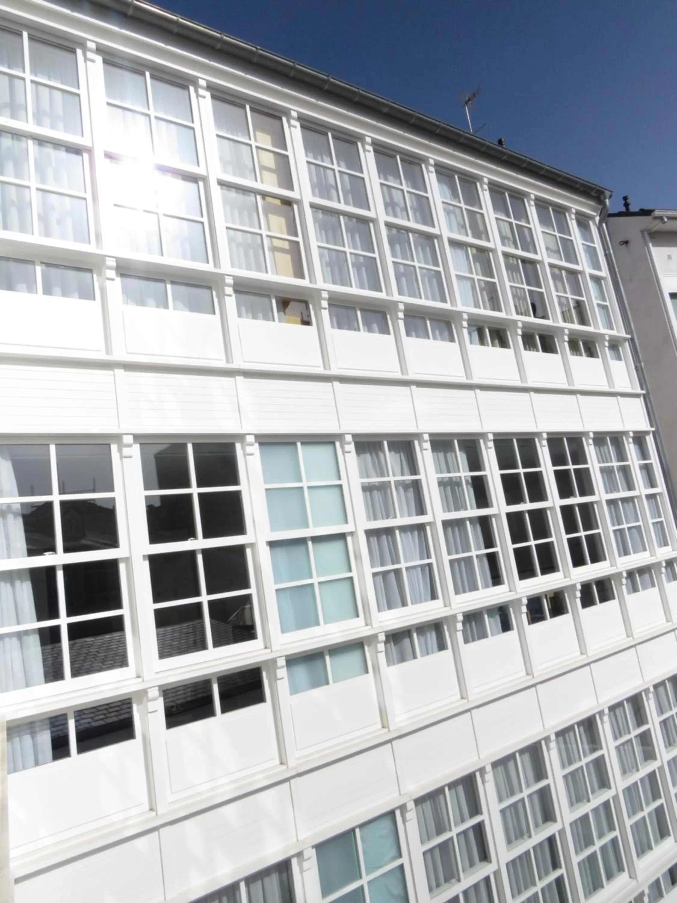 APARTAMENTOS ARMANYA 3