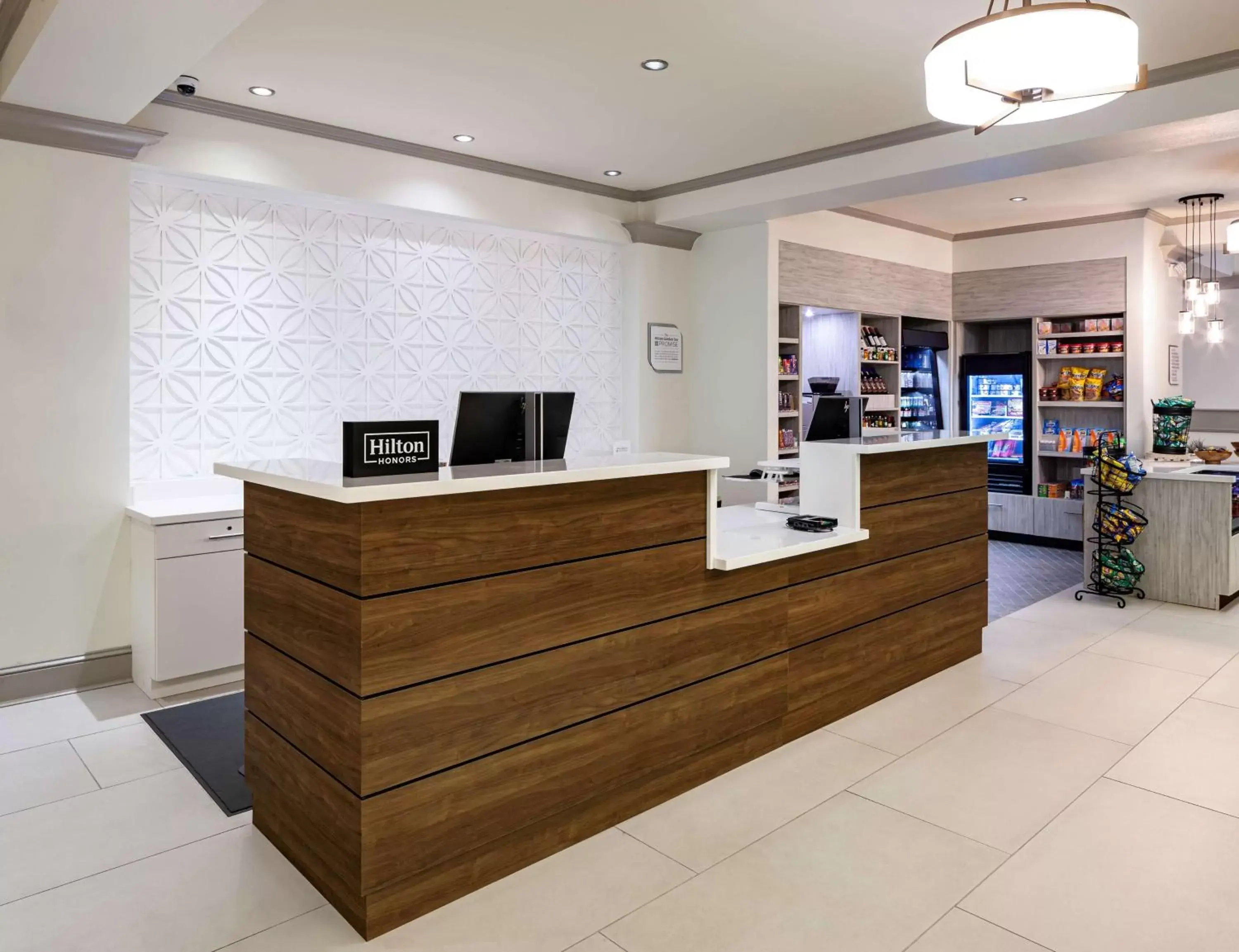 Dining area, Lobby/Reception in Hilton Garden Inn San Diego/Rancho Bernardo