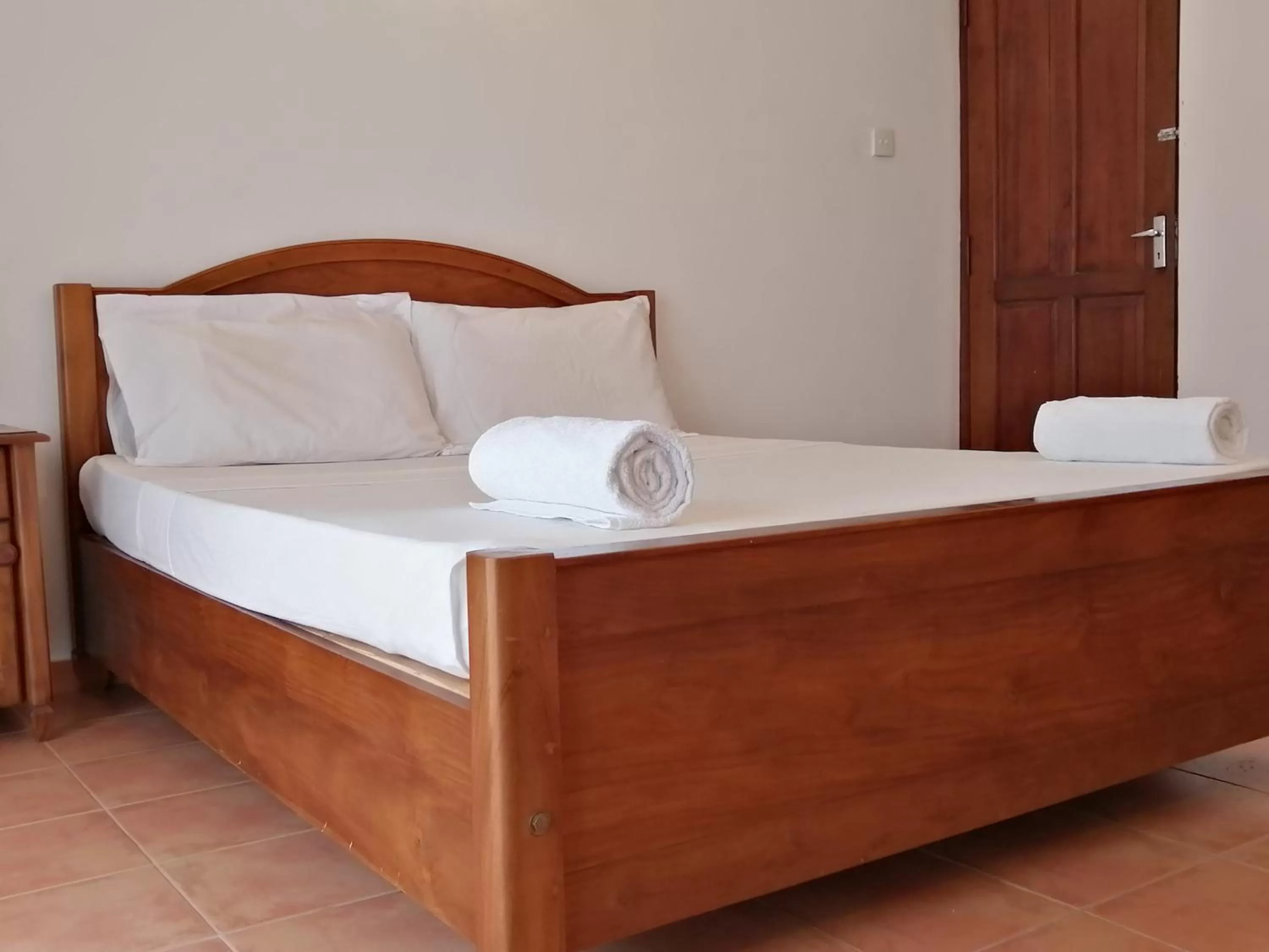 Bed in Kandy Unique Hotel