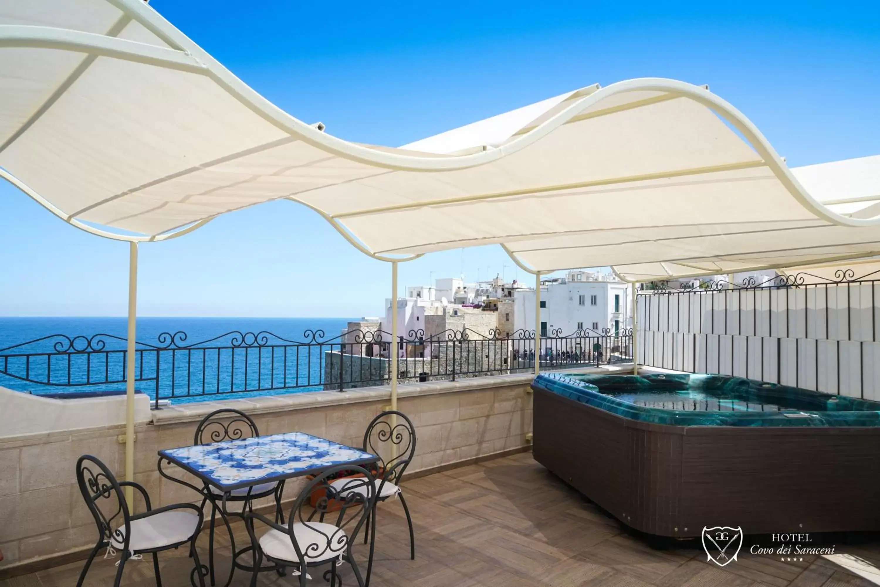 Deluxe Double Room with Sea View in Covo dei Saraceni Deluxe Double Room with Sea View in Covo dei Saraceni