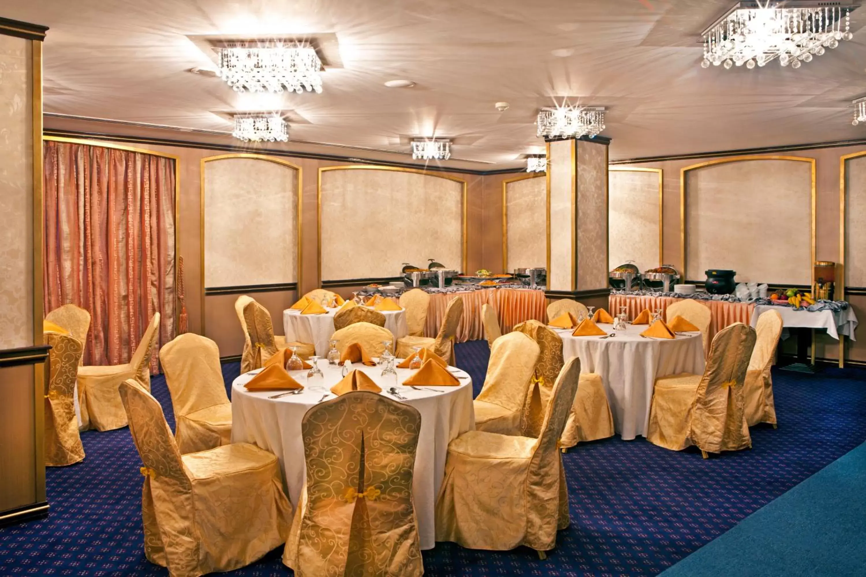 Karaoke, Banquet Facilities in Landmark Riqqa Hotel