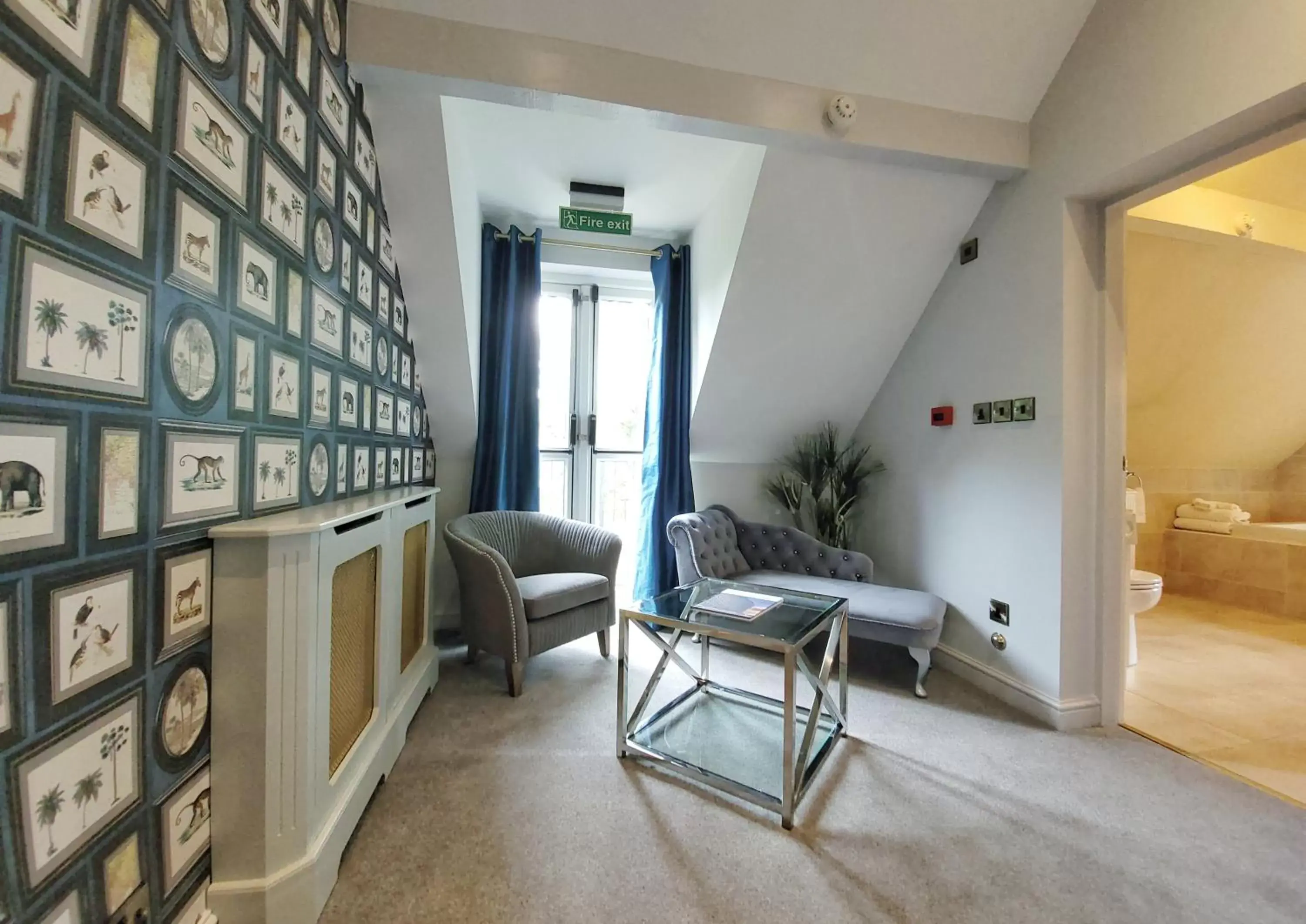 Living room, Seating Area in Moor Hall Hotel & Spa, BW Premier Collection