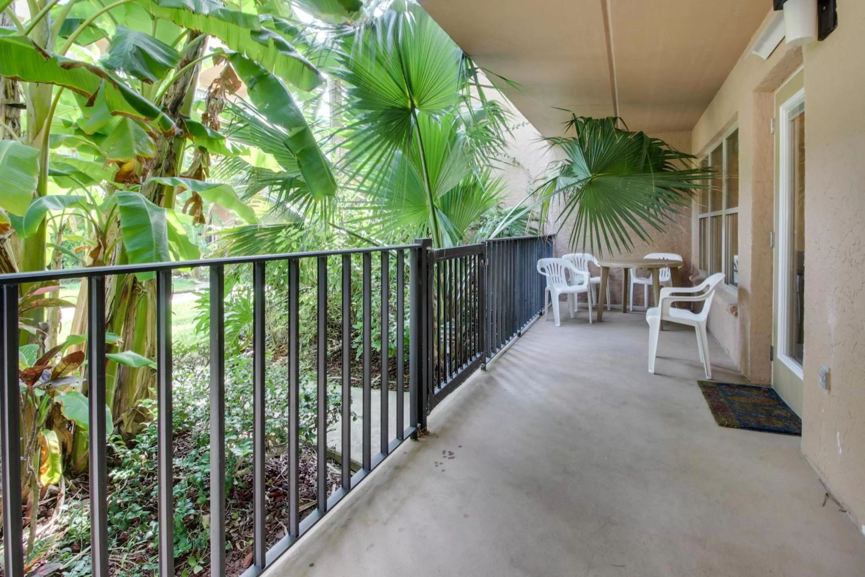 Balcony/Terrace in Beachview Condominiums: Wicker Wanderer (#109)
