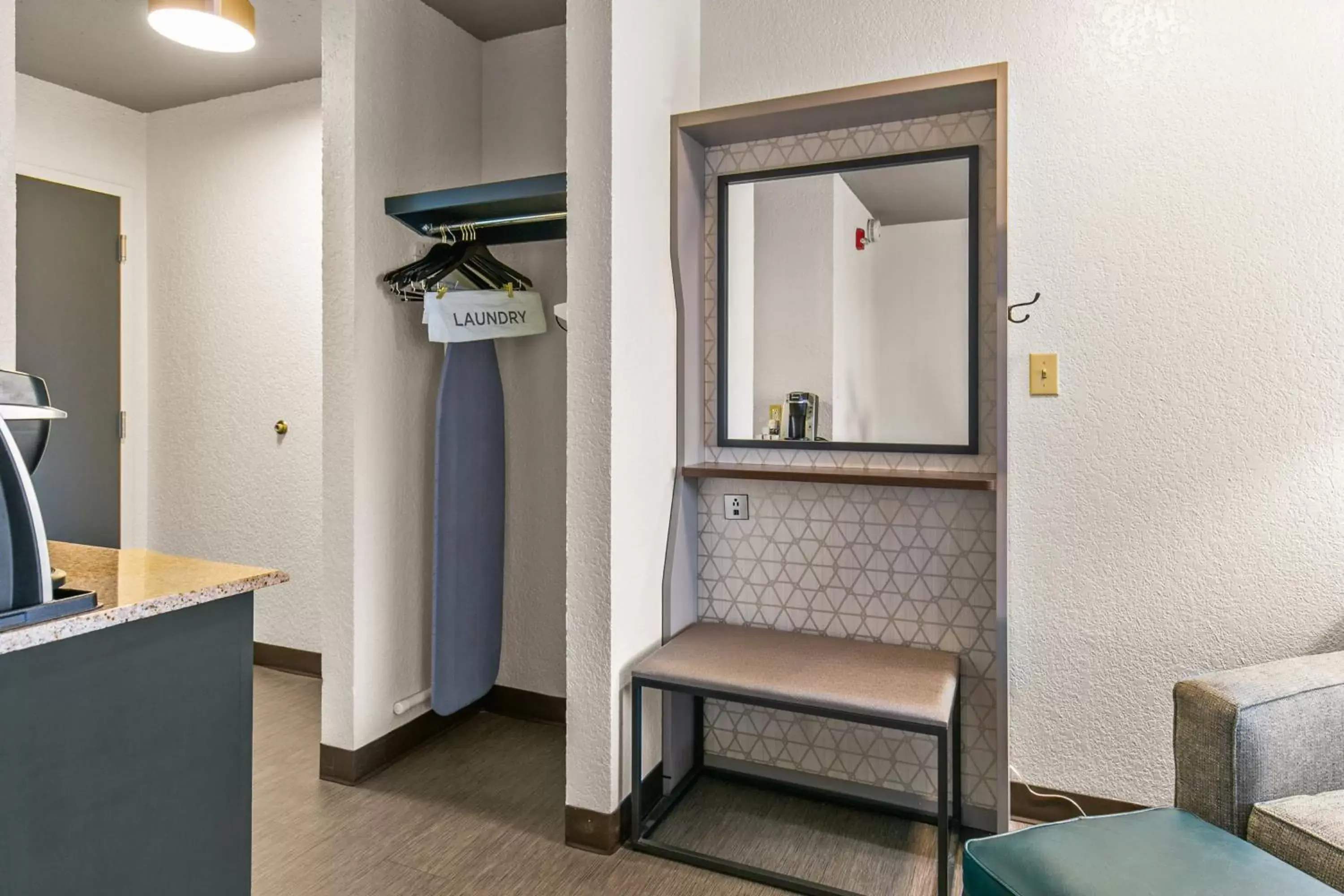 Bedroom, Seating Area in Holiday Inn Express Hotel & Suites Lucedale, an IHG Hotel