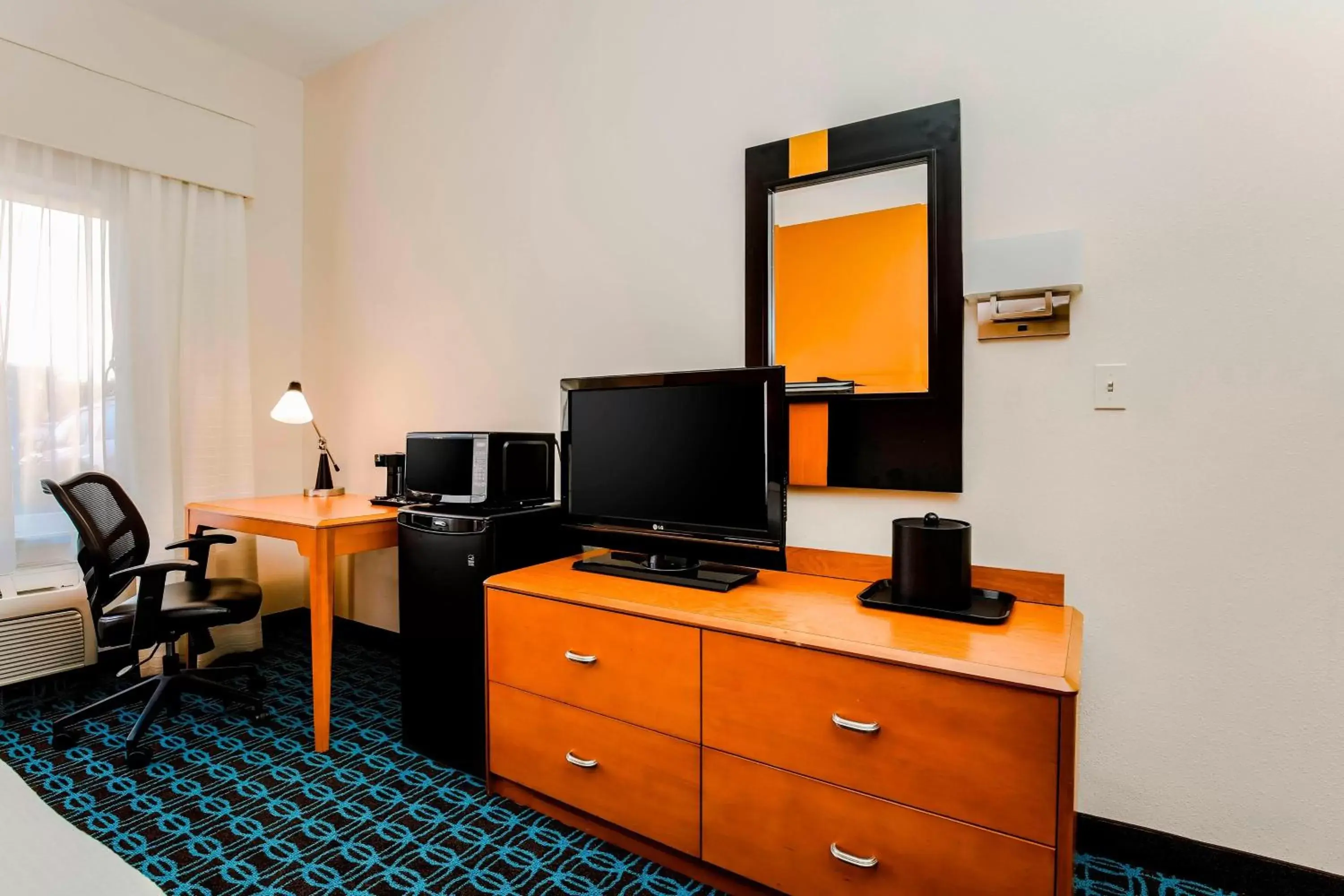 Photo of the whole room, TV/Entertainment Center in Fairfield by Marriott Wilkes-Barre