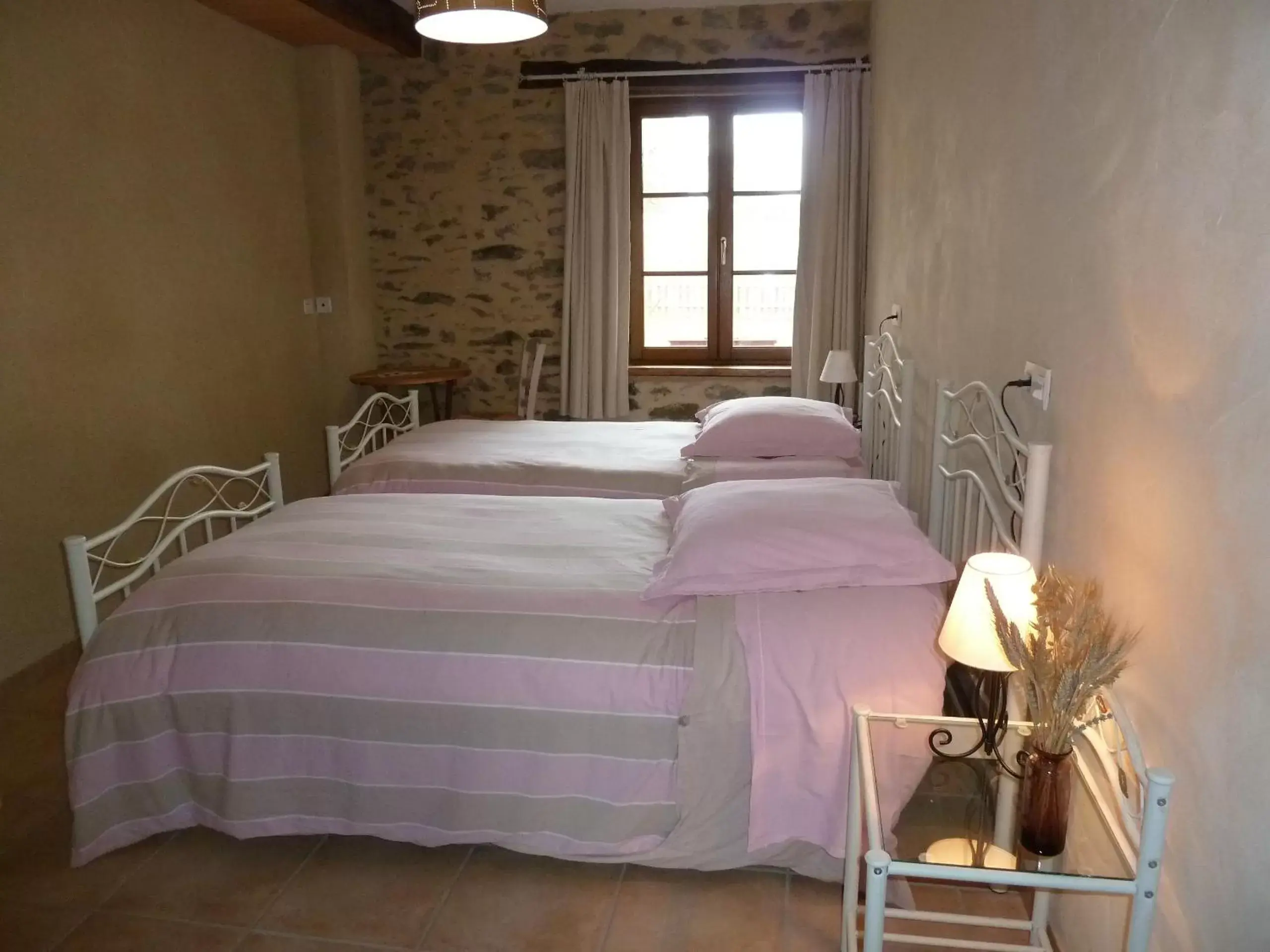 Bedroom, Bed in Moulin de Drapras