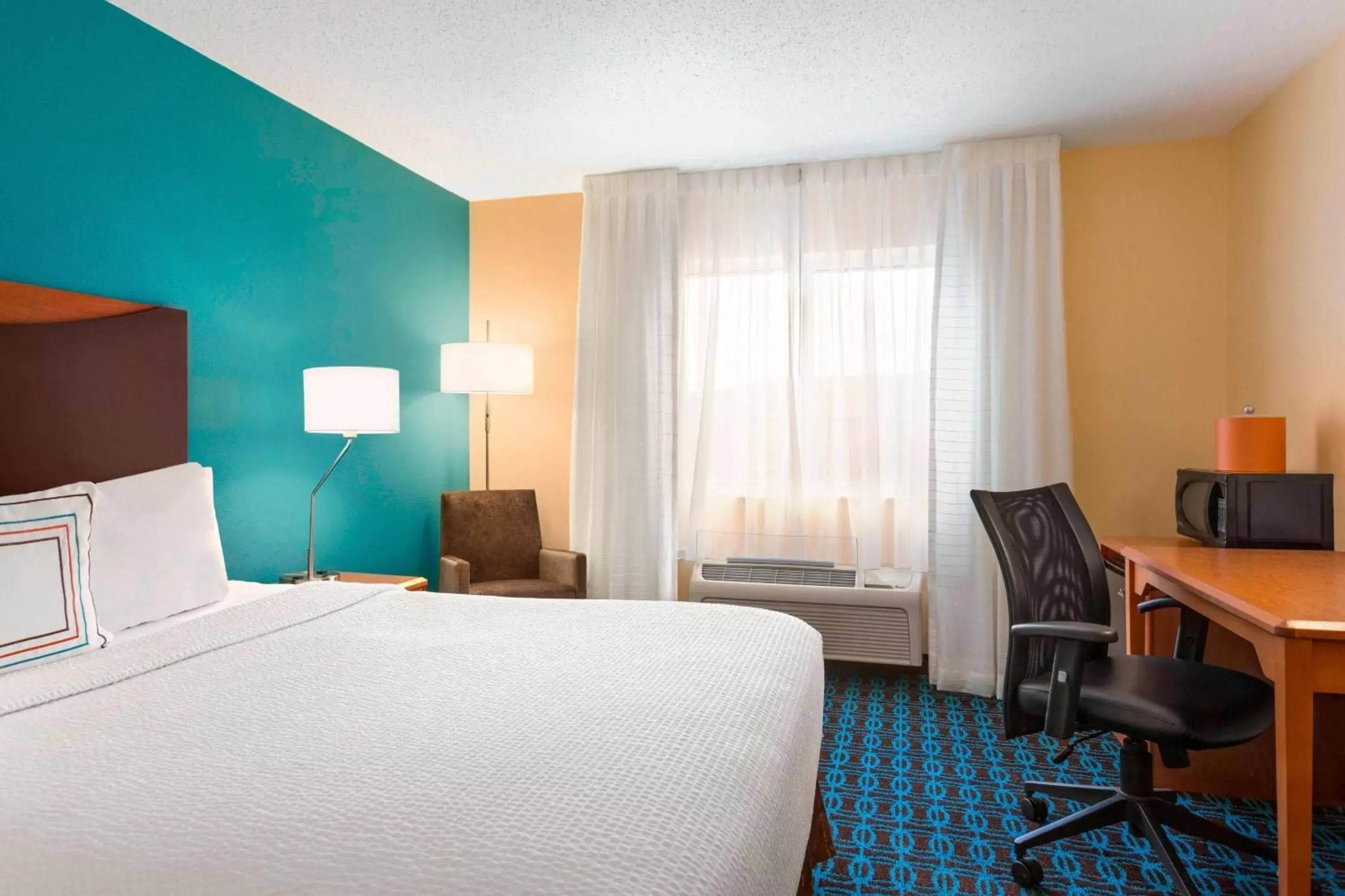 Photo of the whole room, Bed in Fairfield Inn & Suites Mankato