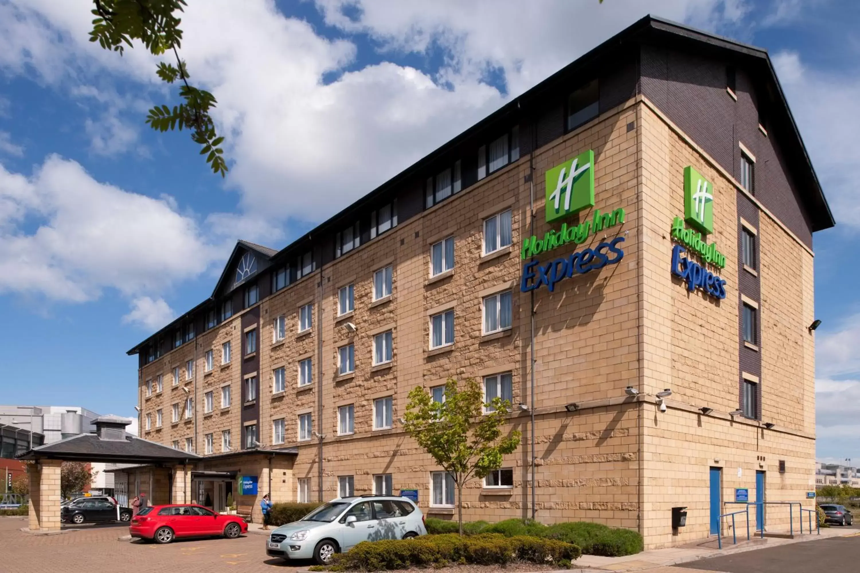 Property Building in Holiday Inn Express Edinburgh - Leith Waterfront, an IHG Hotel