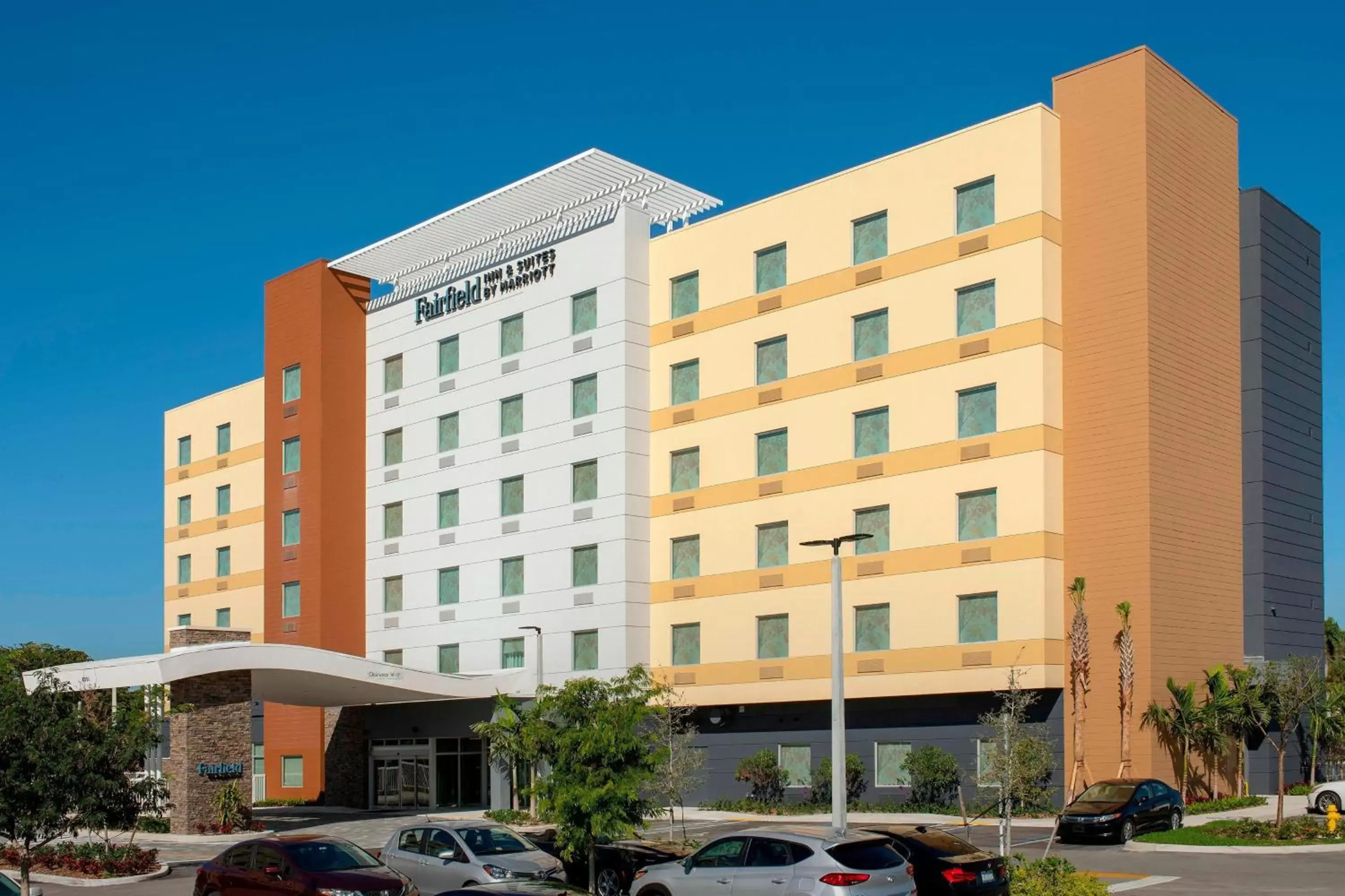 Property Building in Fairfield Inn & Suites by Marriott Miami Airport West/Doral