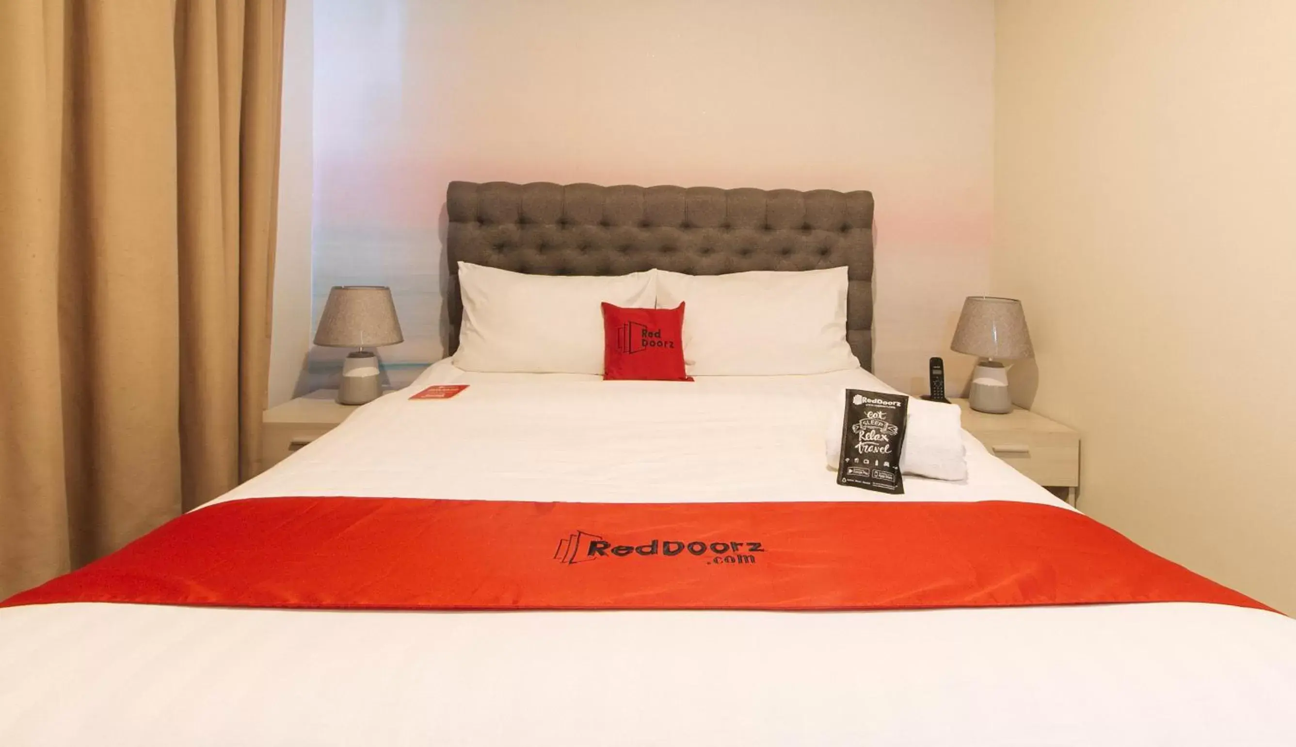 Suite in RedDoorz Plus at La Belle Residences Makati City Suite in RedDoorz Plus at La Belle Residences Makati City