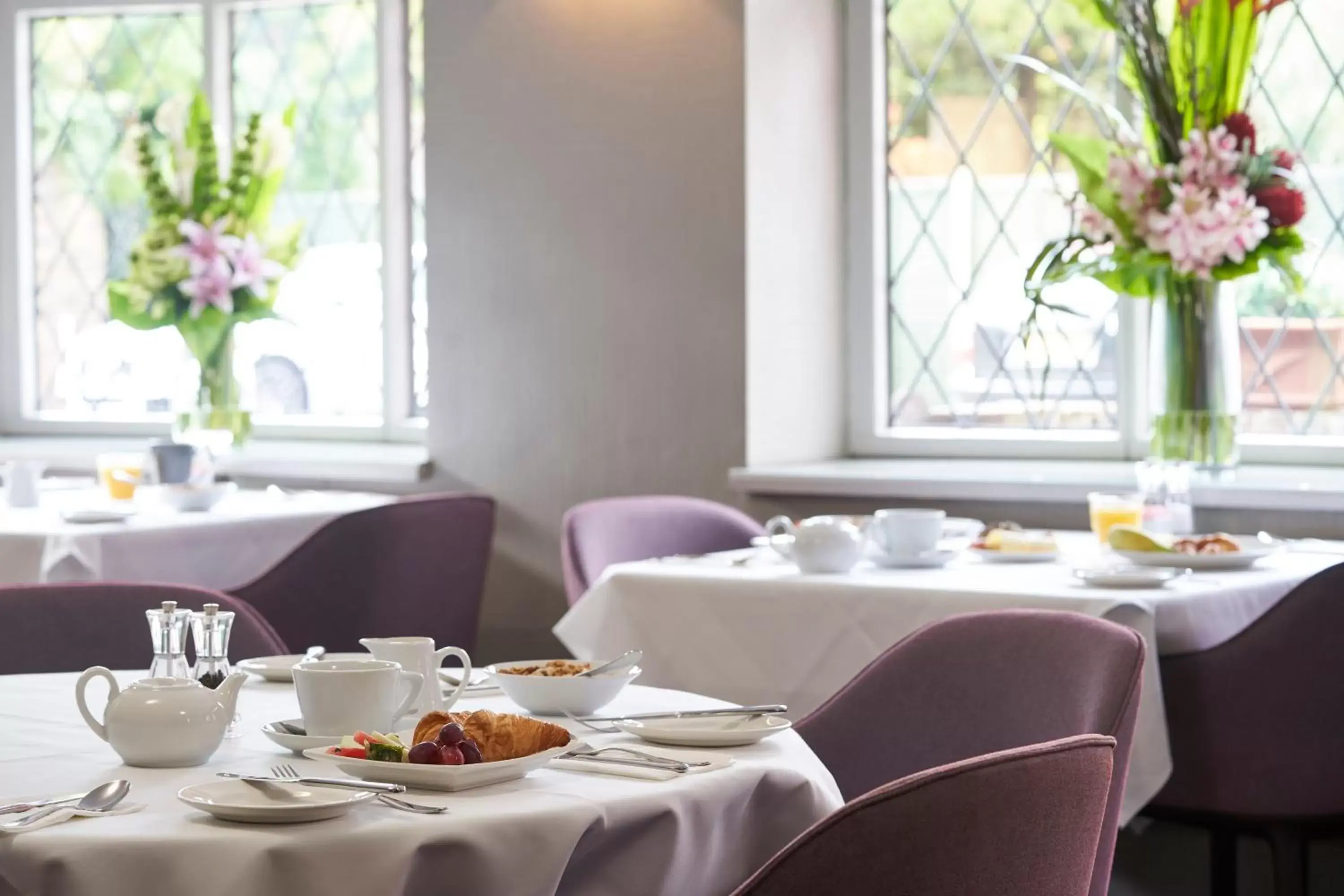 Breakfast, Restaurant/Places to Eat in Antoinette Hotel Wimbledon