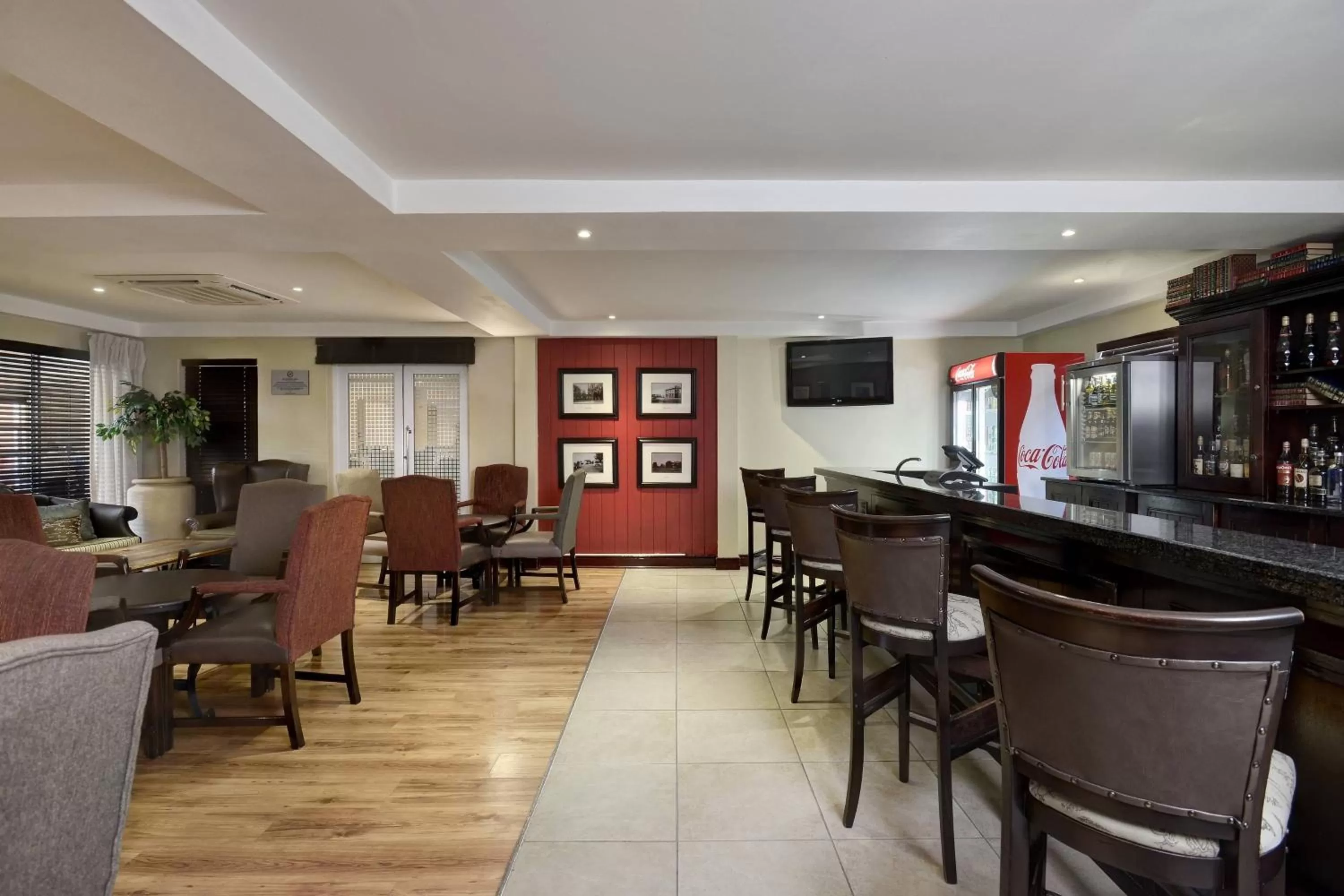 Lounge or bar in Protea Hotel by Marriott Mahikeng