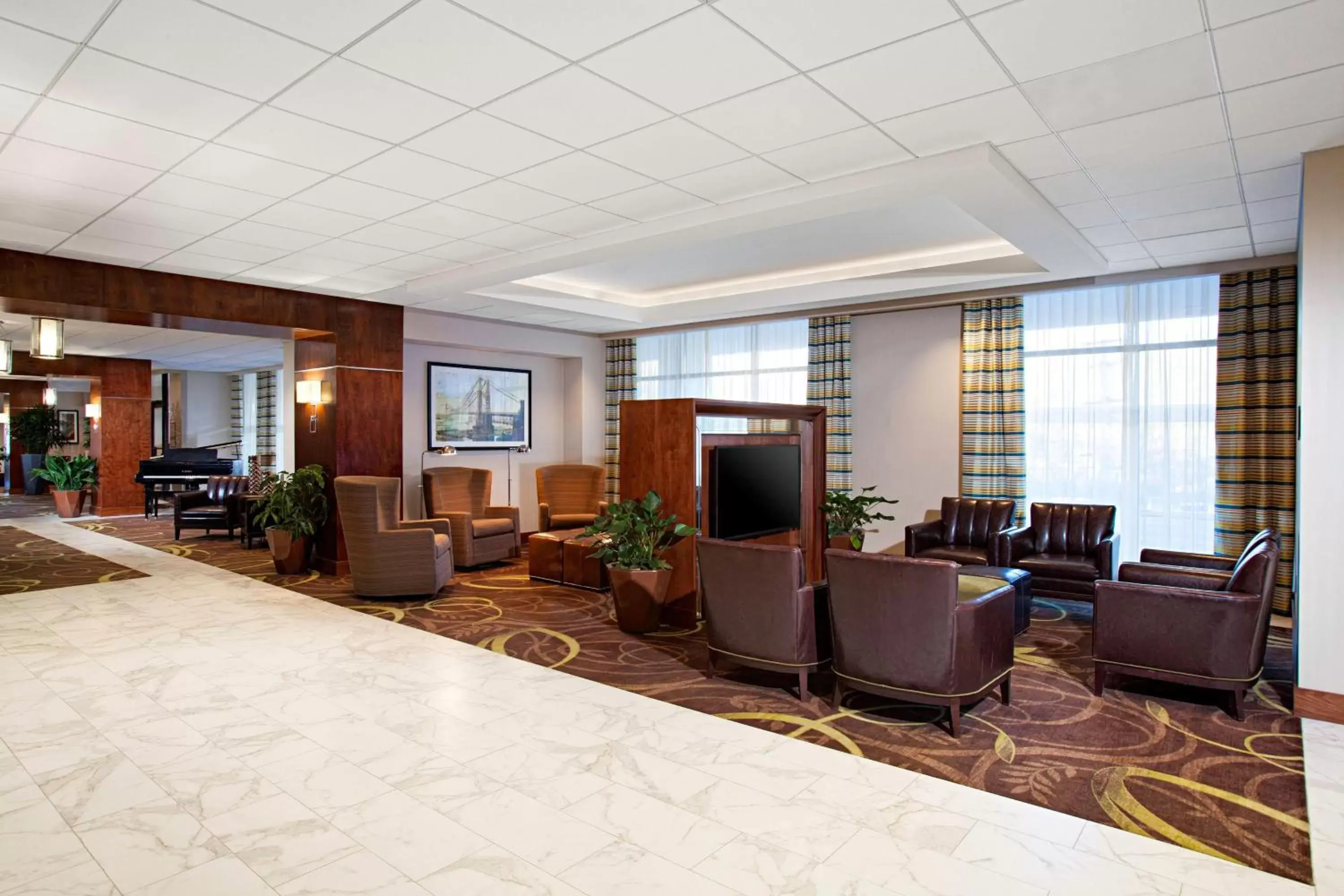 Lobby or reception in Sheraton Pittsburgh Airport Hotel