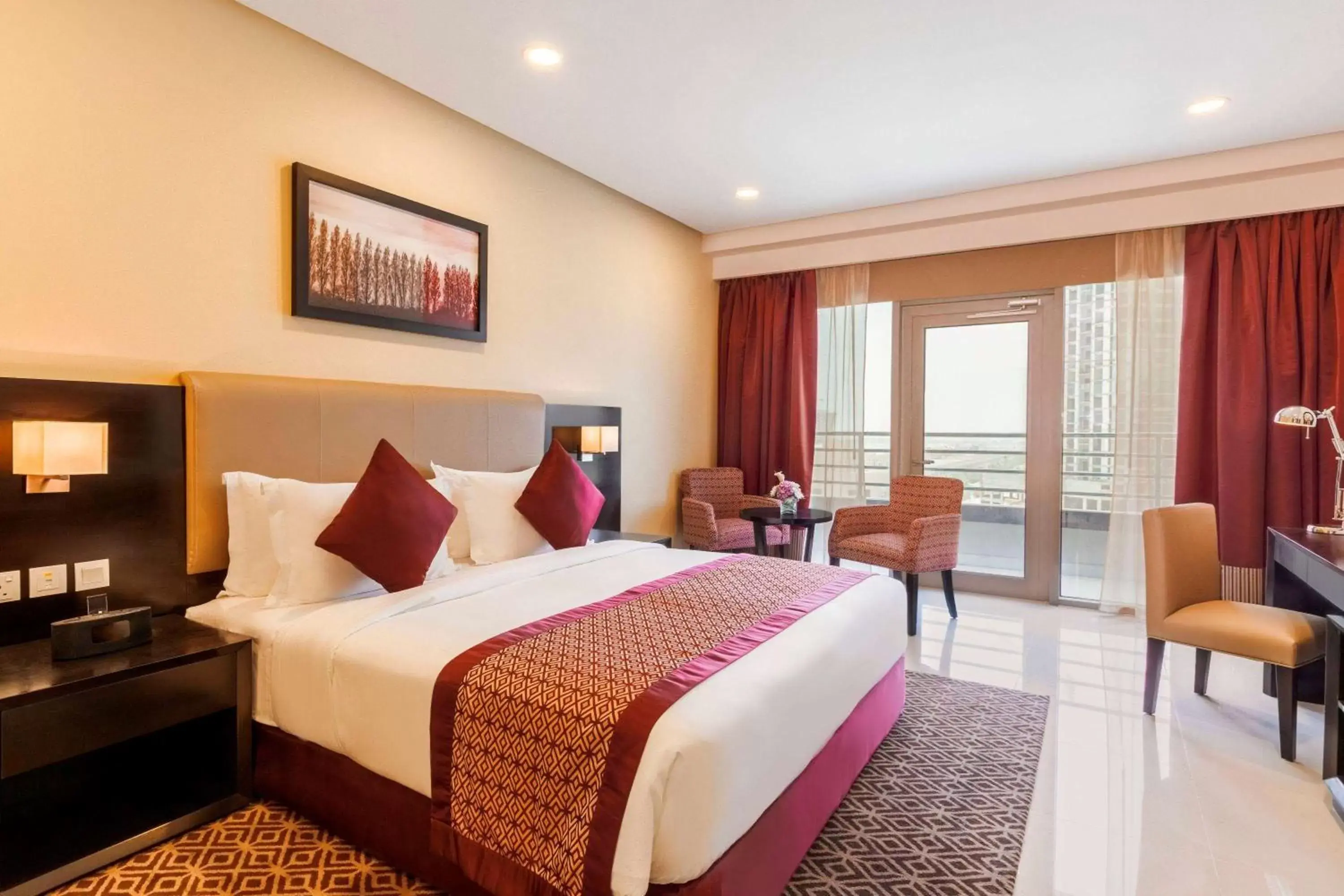 Bed in Ramada Hotel and Suites Amwaj Islands