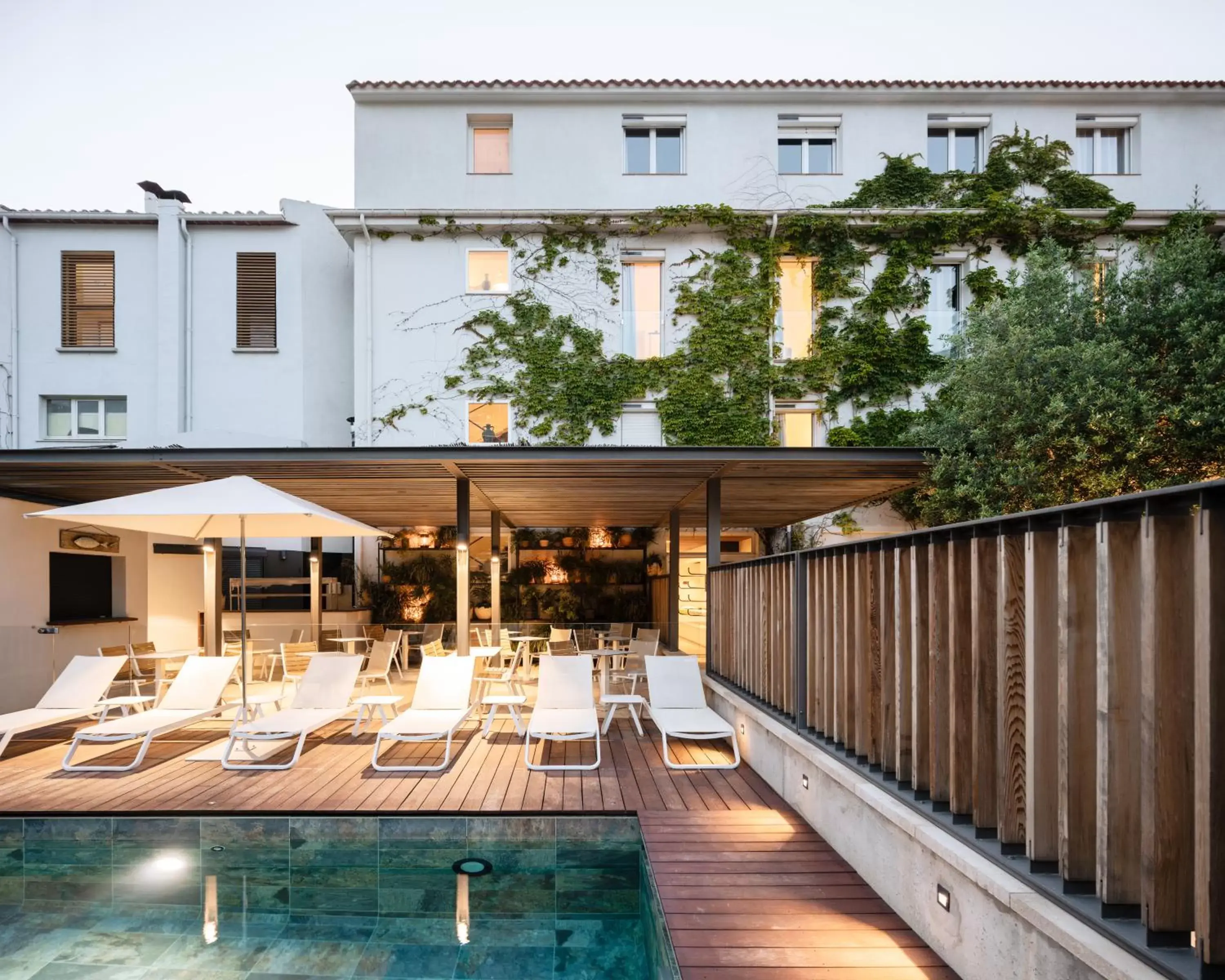 Pool view, Swimming Pool in Les Elmes - Hôtel & Spa