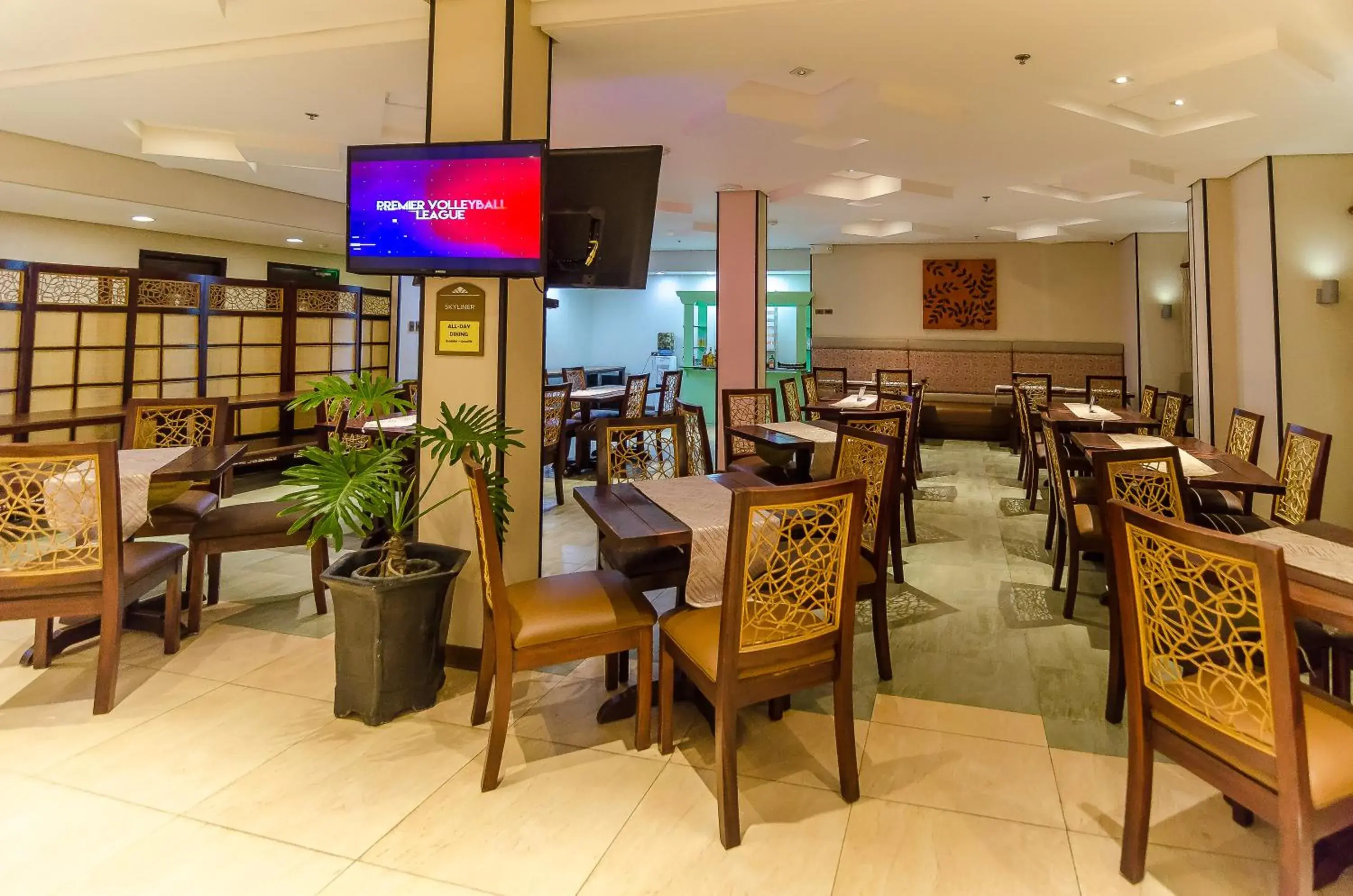 Restaurant/Places to Eat in Microtel By Wyndham General Santos