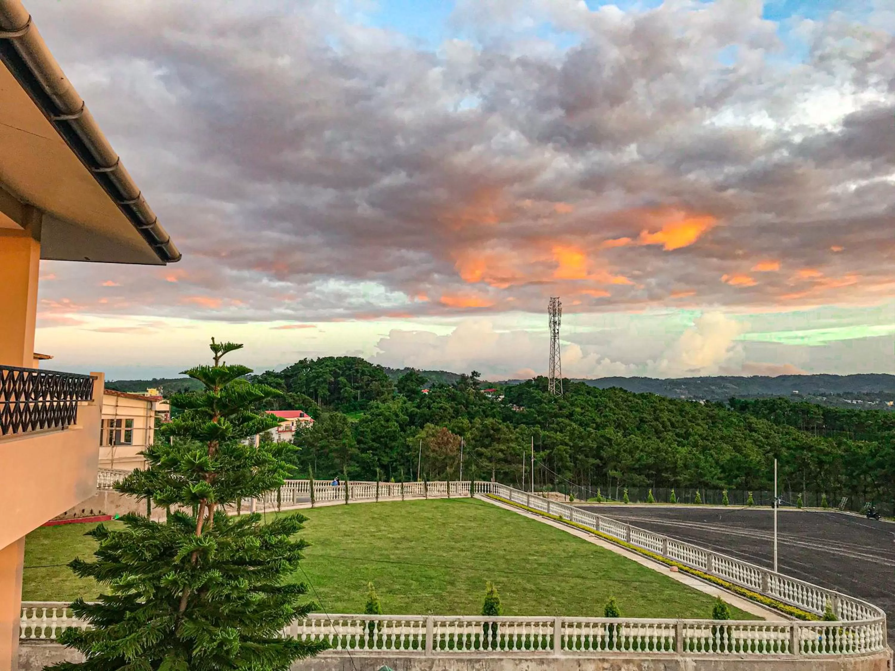 Garden view in Windermere Inn