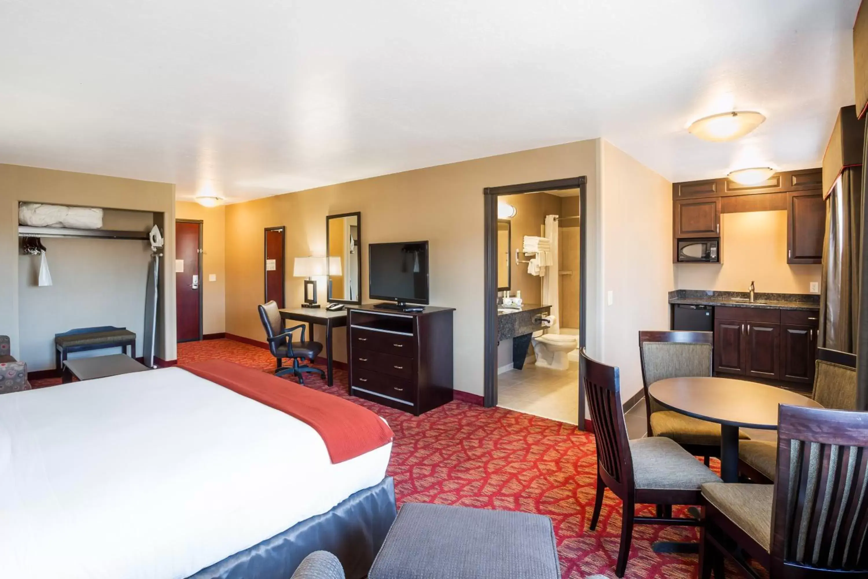 Photo of the whole room in Holiday Inn Express Hotel & Suites Moab, an IHG Hotel
