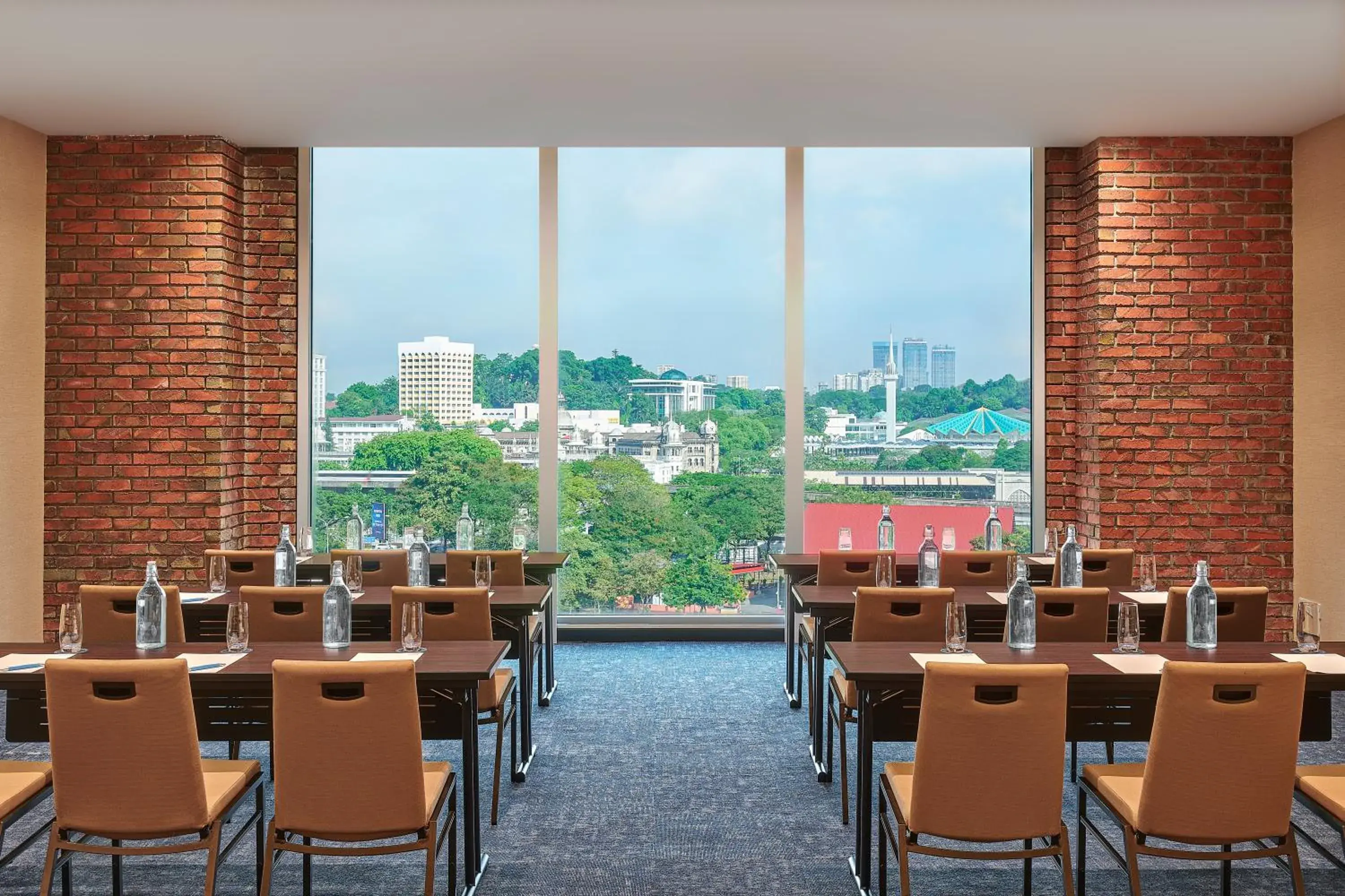 Meeting/conference room, Restaurant/Places to Eat in Four Points by Sheraton Kuala Lumpur, Chinatown