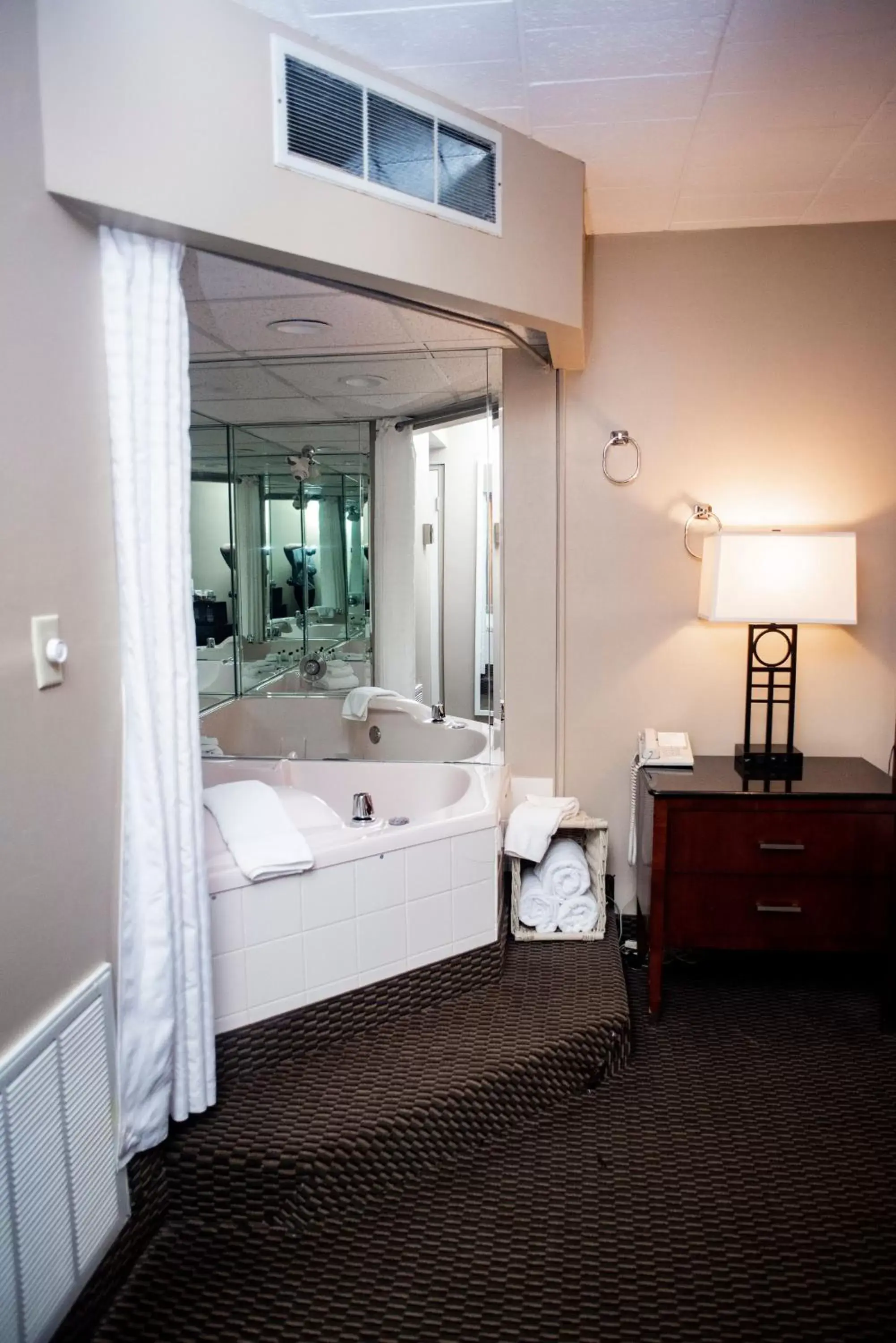 Bathroom in Altoona Grand Hotel