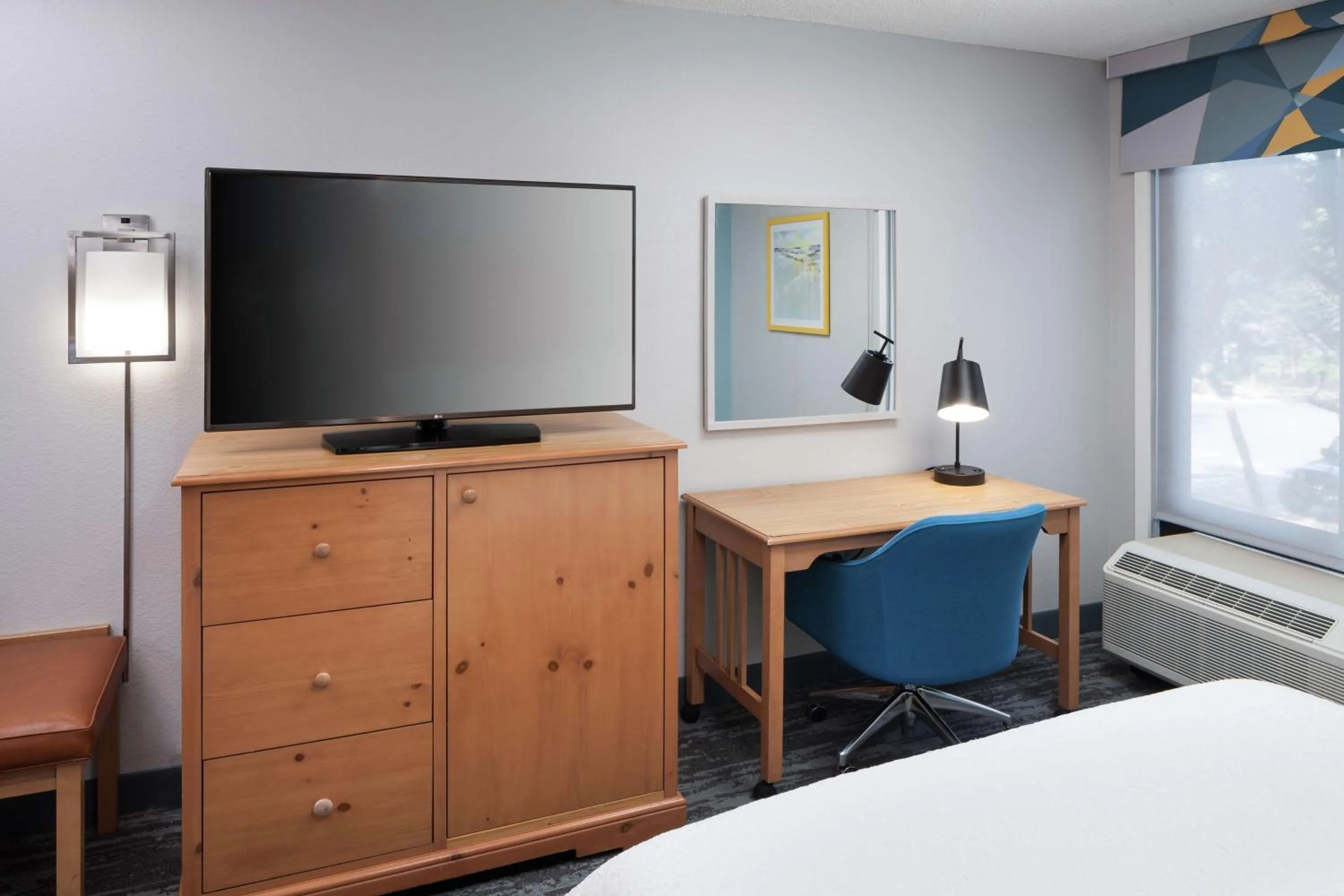 Bedroom, Bed in Hampton Inn Austin NW near The Domain