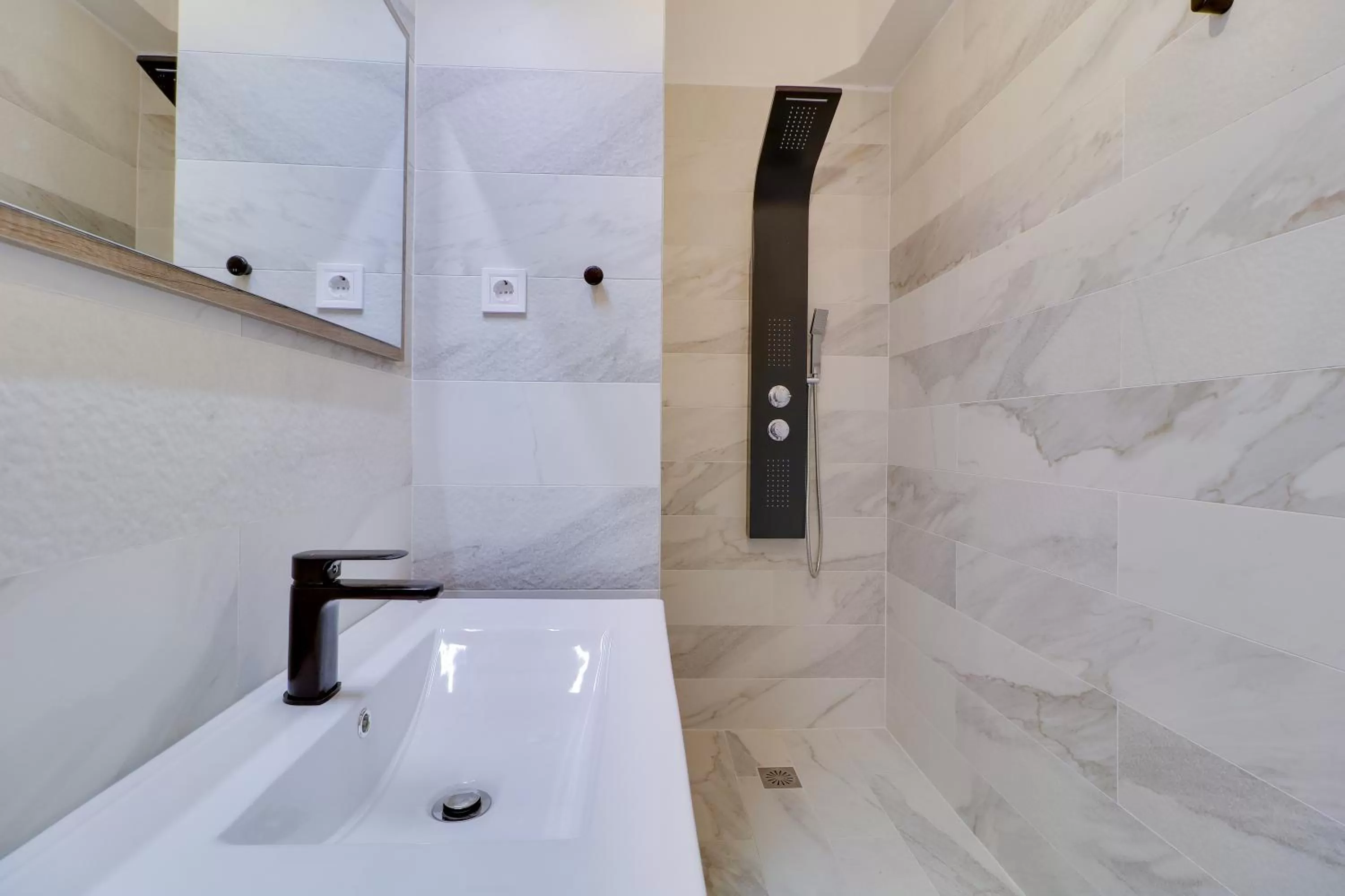 Bathroom in AthINN Residence