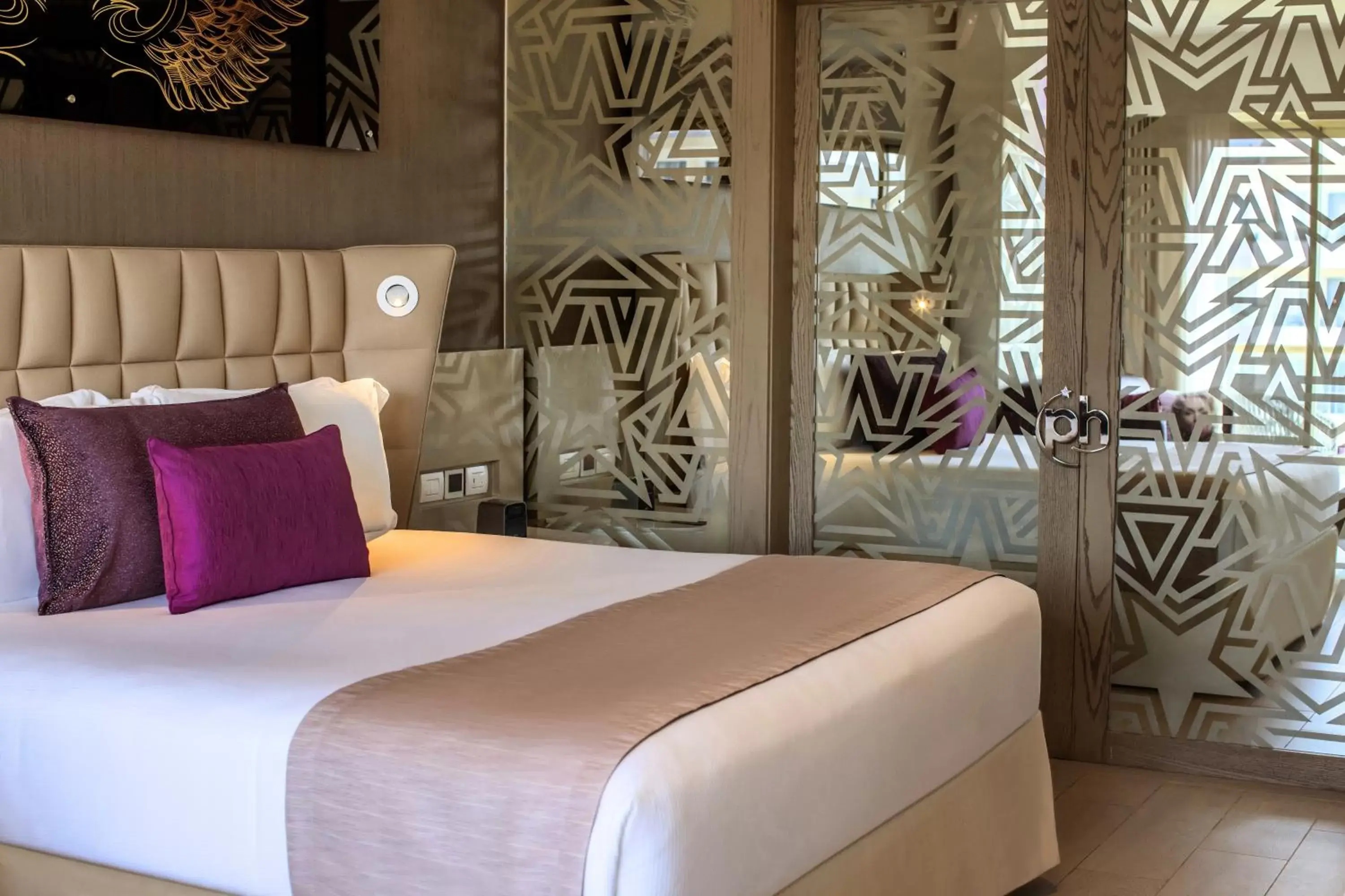 Bed in Planet Hollywood Cancun, An Autograph Collection All-Inclusive Resort