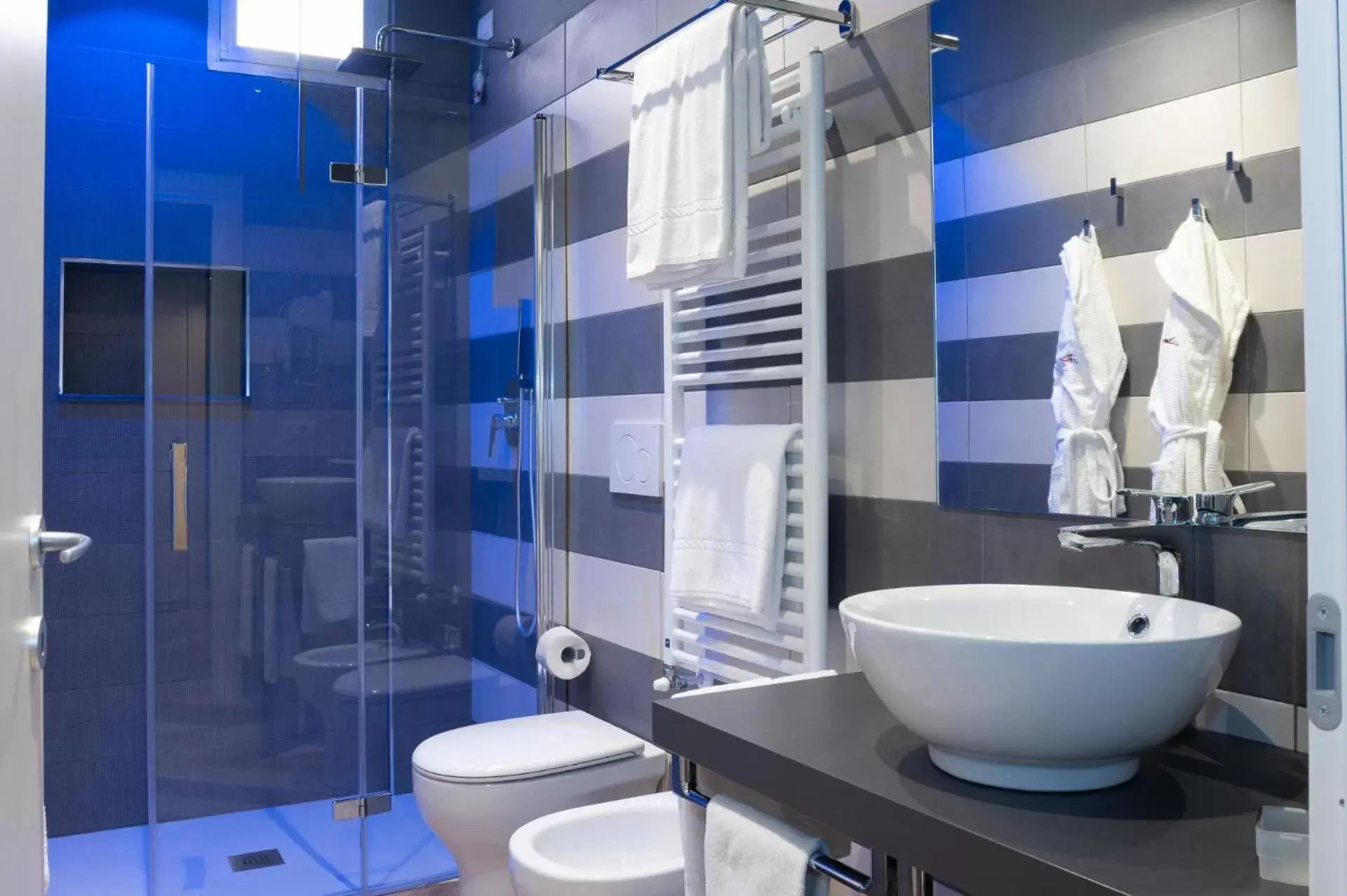 Deluxe Double or Twin Room in Hotel Monte Rosa Deluxe Double or Twin Room in Hotel Monte Rosa