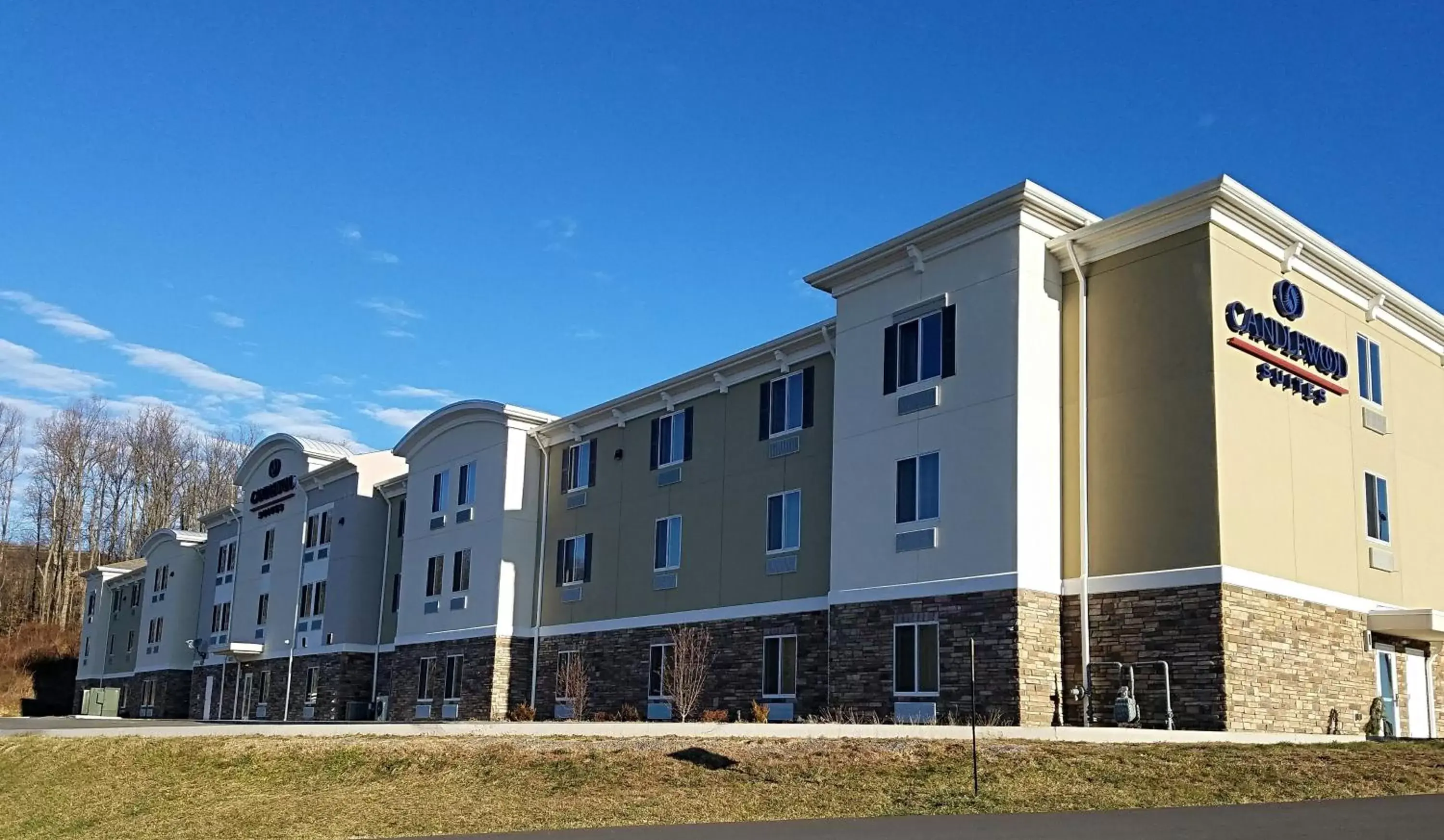 Property building in Candlewood Suites Morgantown-Univ West Virginia by IHG Property building in Candlewood Suites Morgantown-Univ West Virginia by IHG