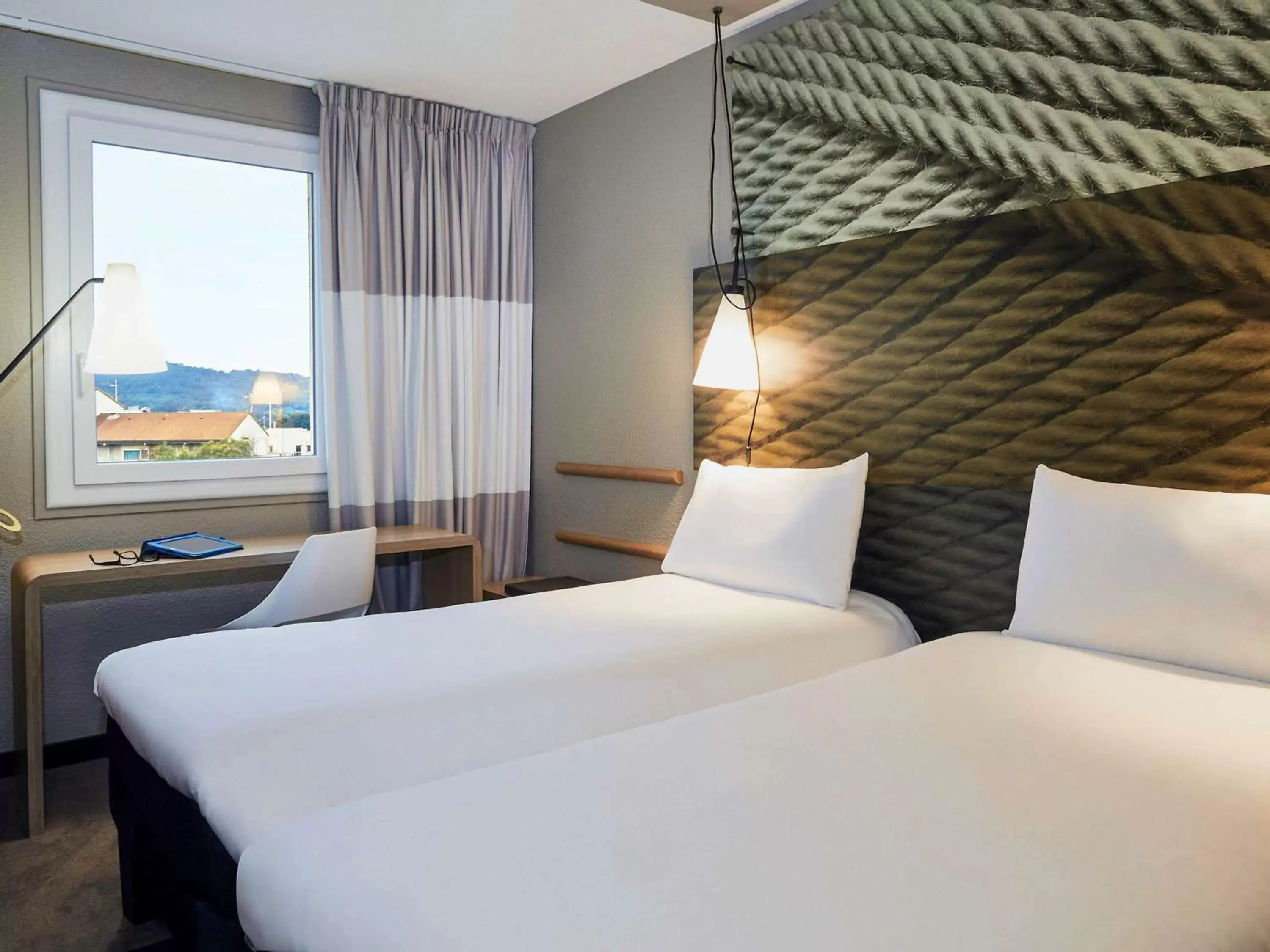 Bedroom, Bed in ibis Toulon La Seyne sur Mer