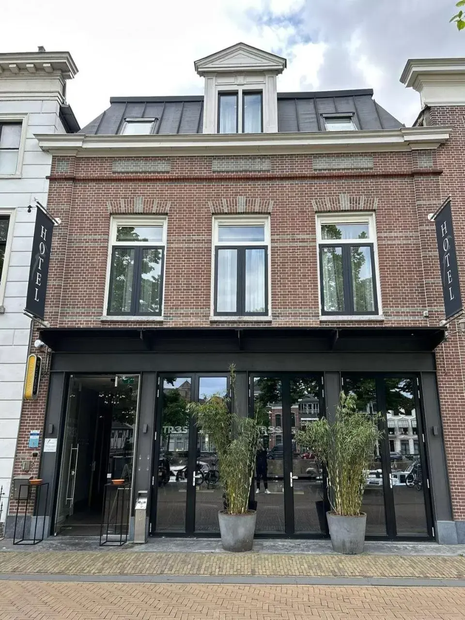 Property Building in Tres Boutique Hotel