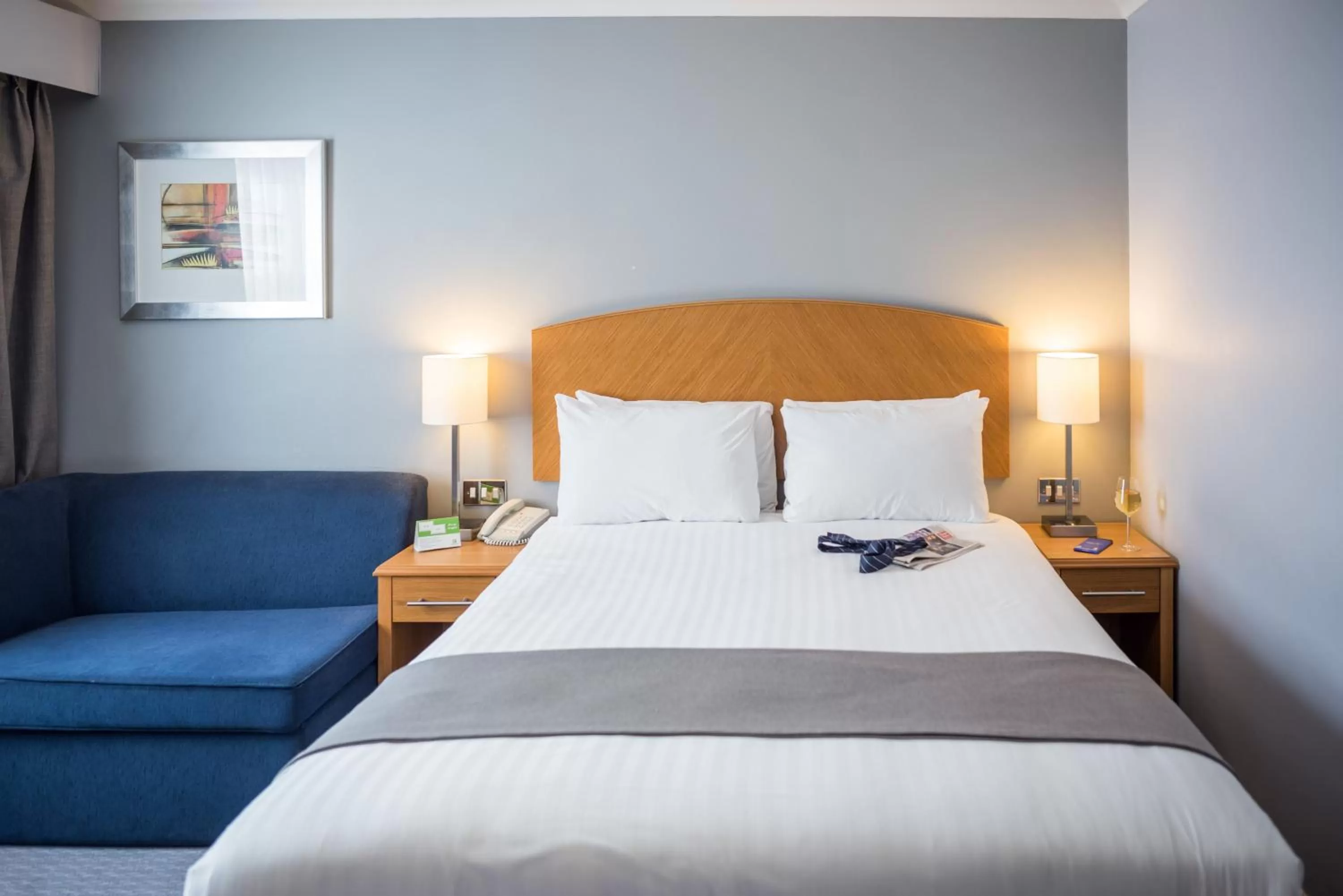 Photo of the whole room, Bed in Holiday Inn Manchester West by IHG