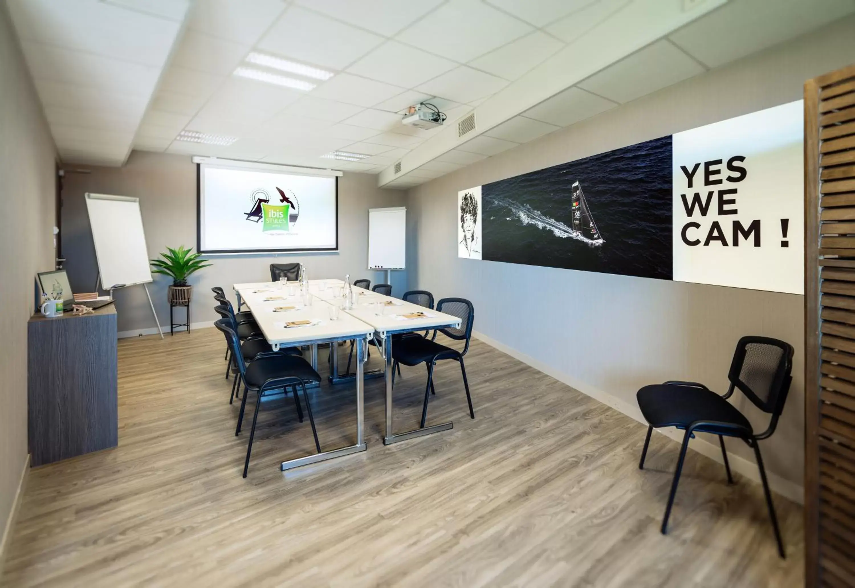 Meeting/conference room in ibis Styles Les Sables Olonne