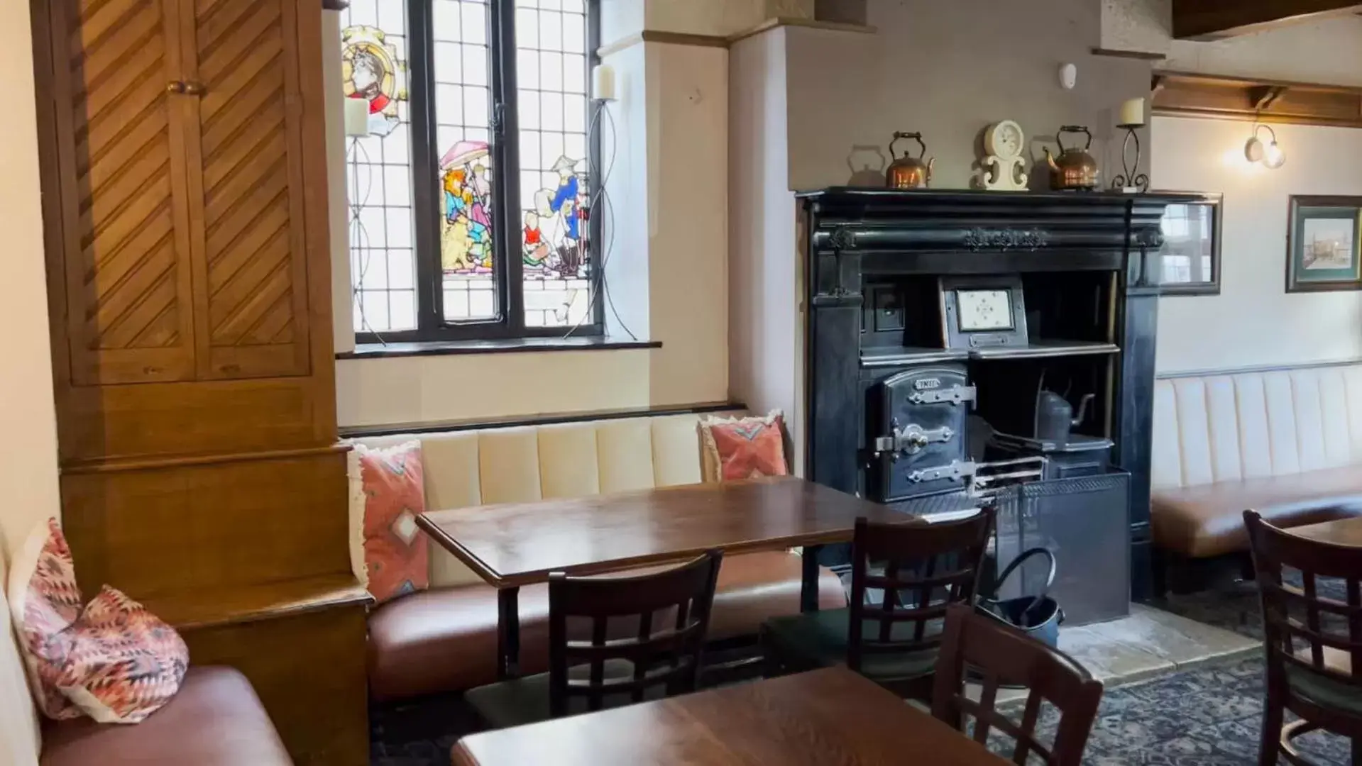 Dining Area in George Hotel