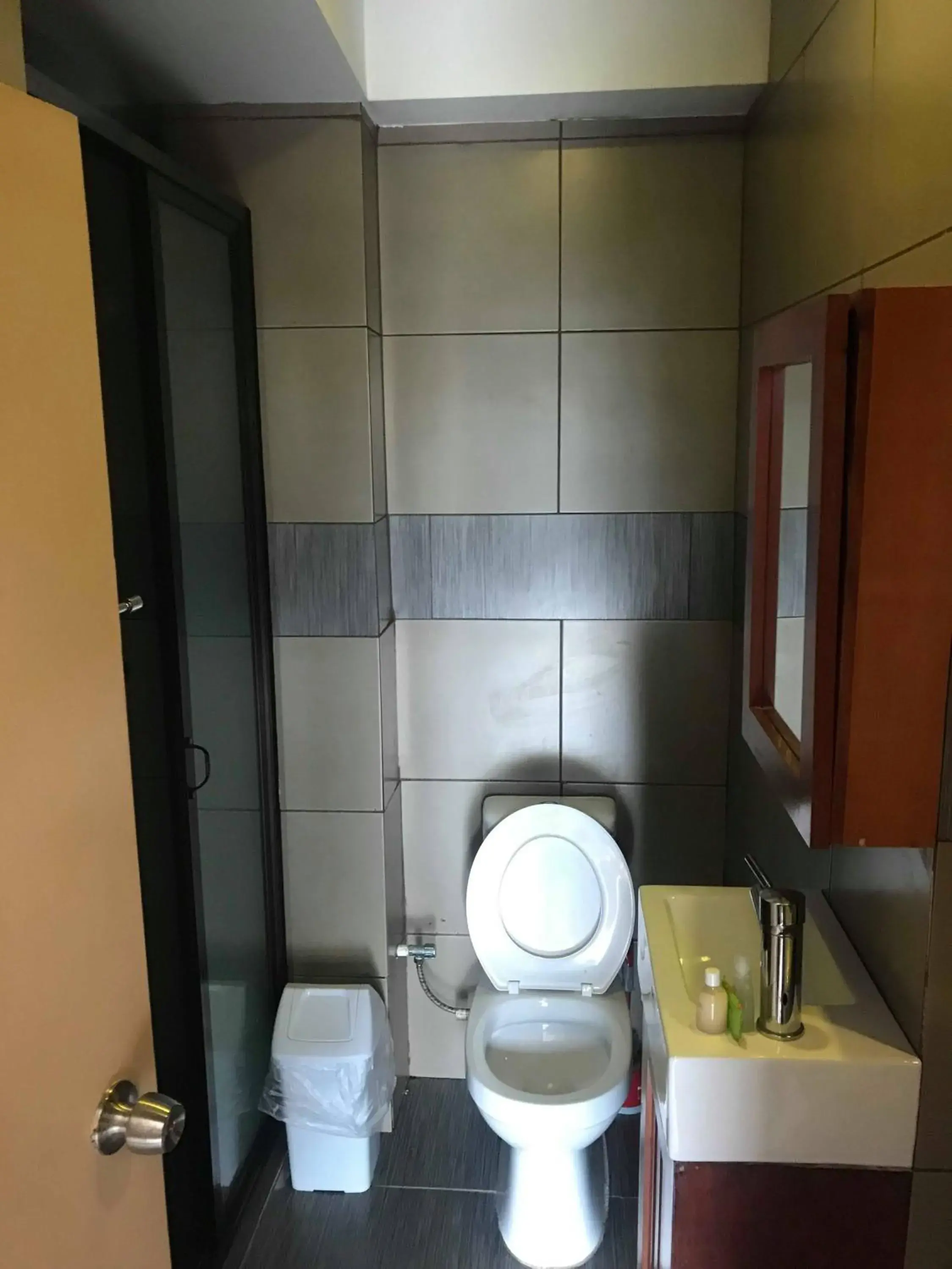 Bathroom in Al - Minhaj Service Apartments