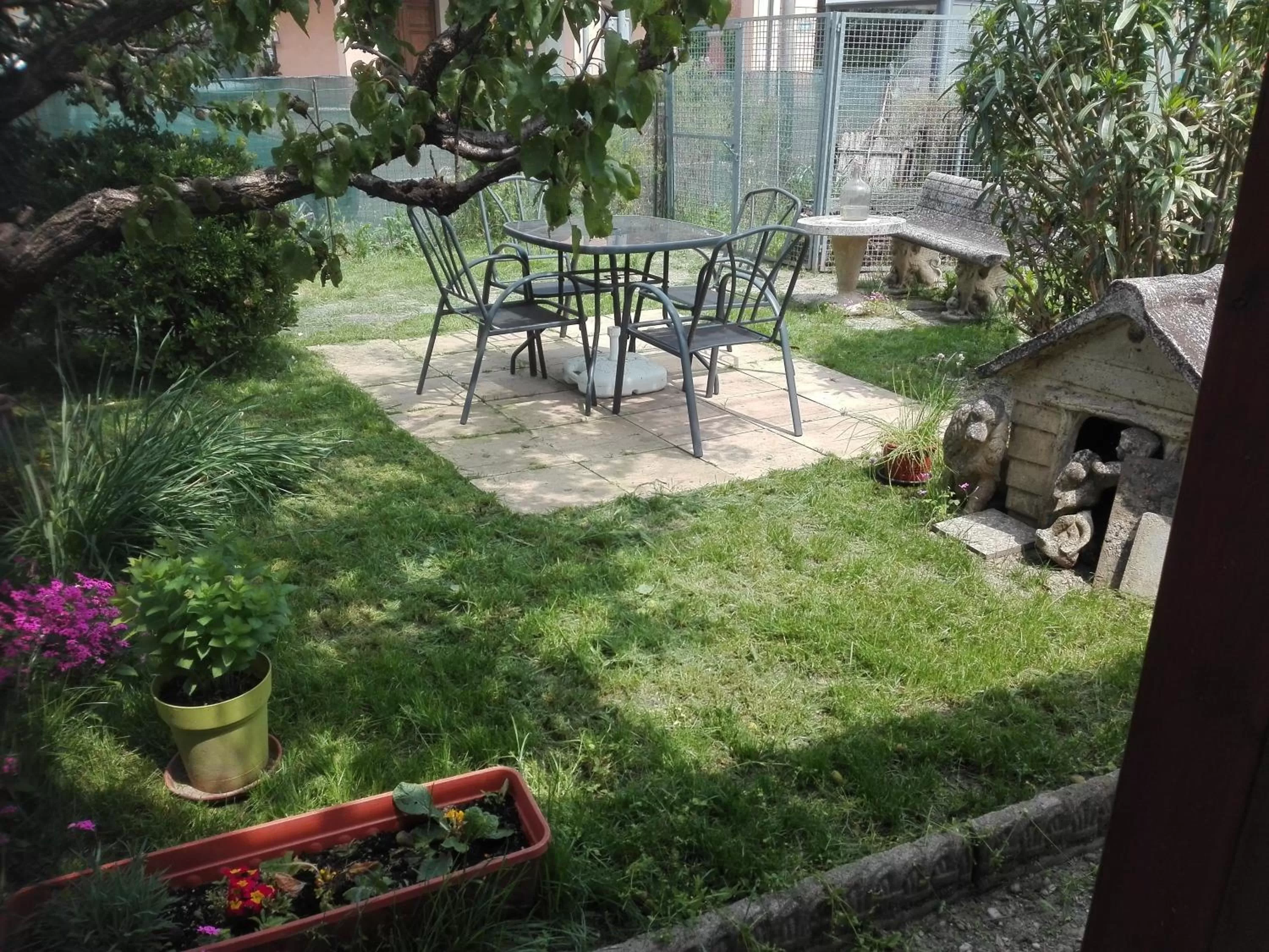 Garden in B&B "Il Cantastorie" Casa Molinari-Boldrini - Room & breakfast